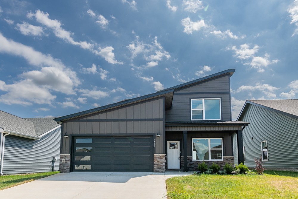 2717 Brewster Drive Property Photo 1