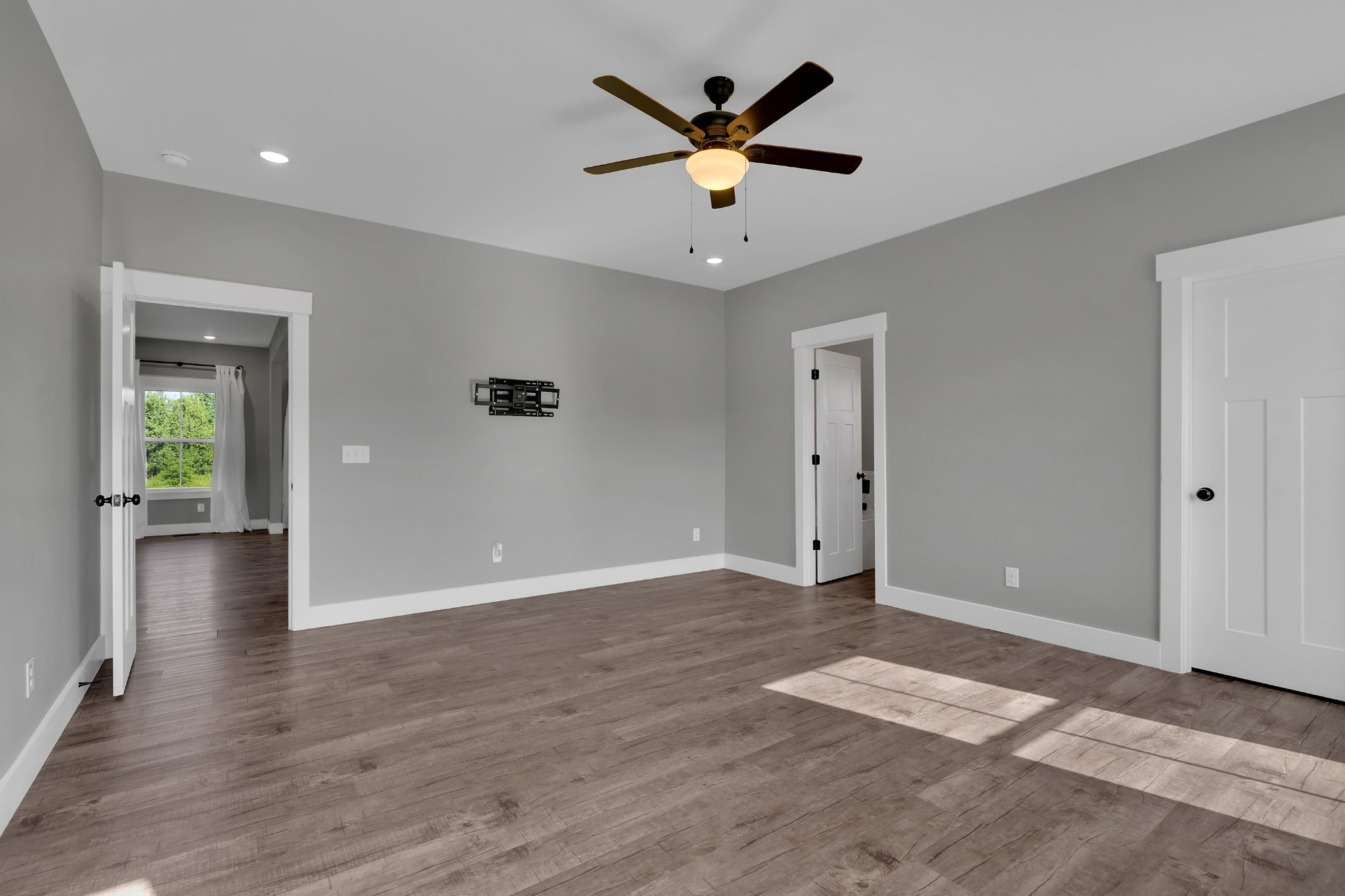 210 Deer Creek Ln Property Photo 32