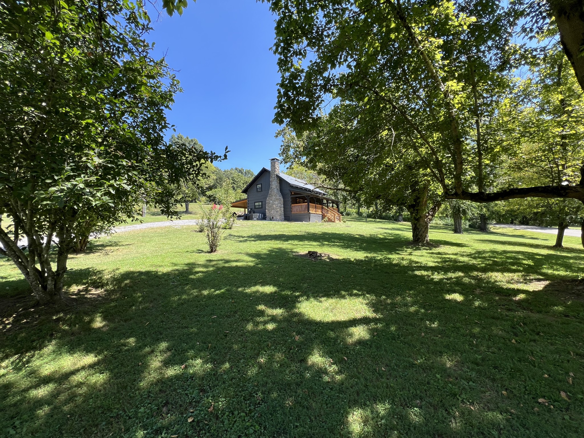 648 Cummings Ln