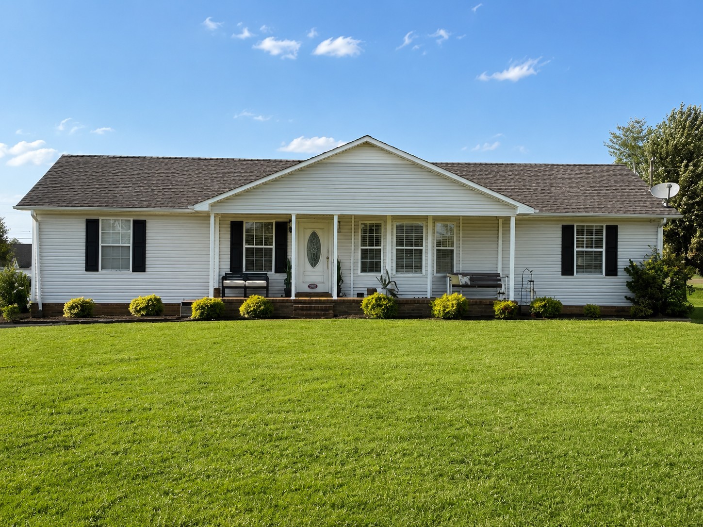 1325 Horseshoe Dr Property Photo 1