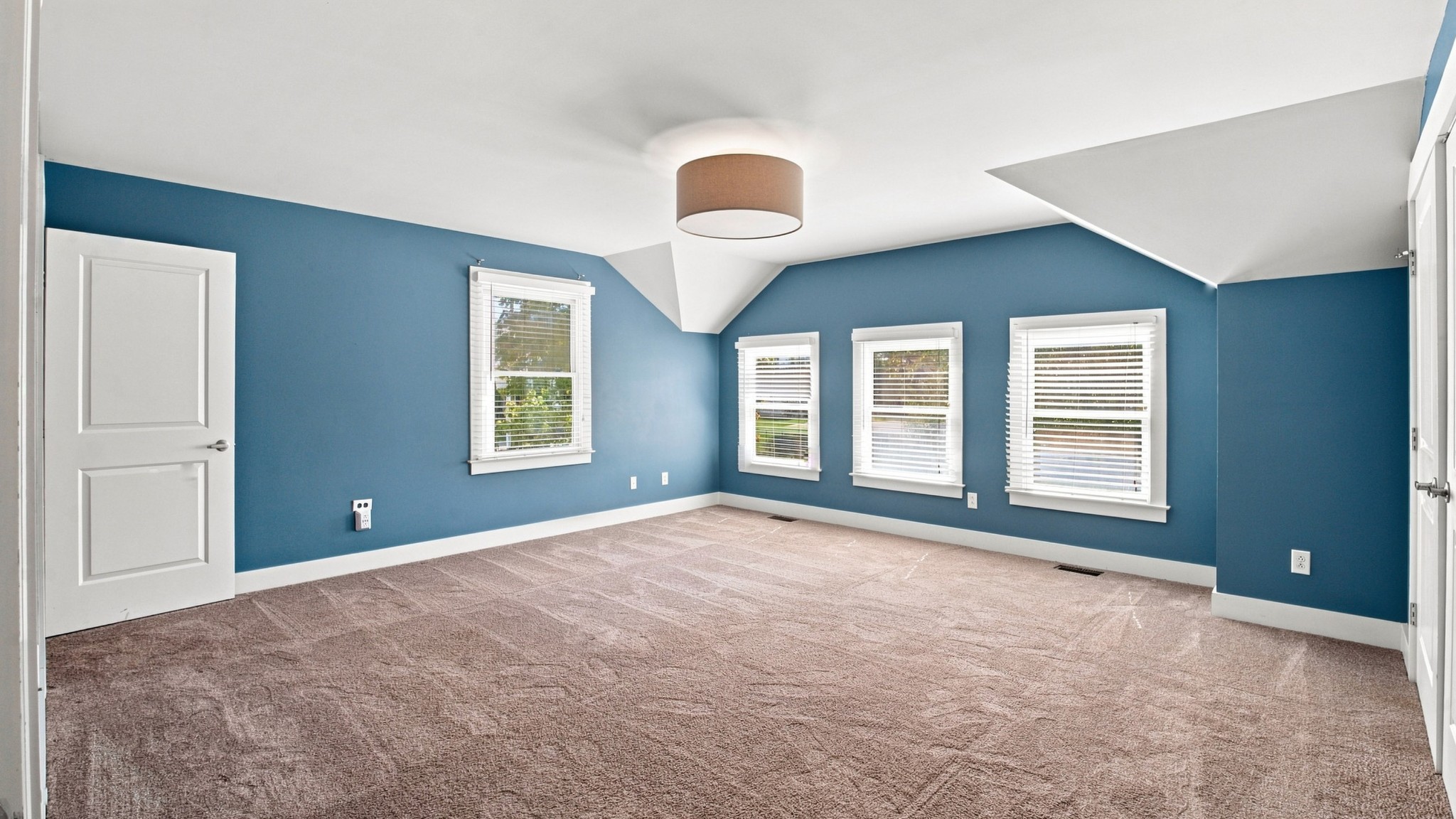 2950 Vaulx Ln Property Photo 17