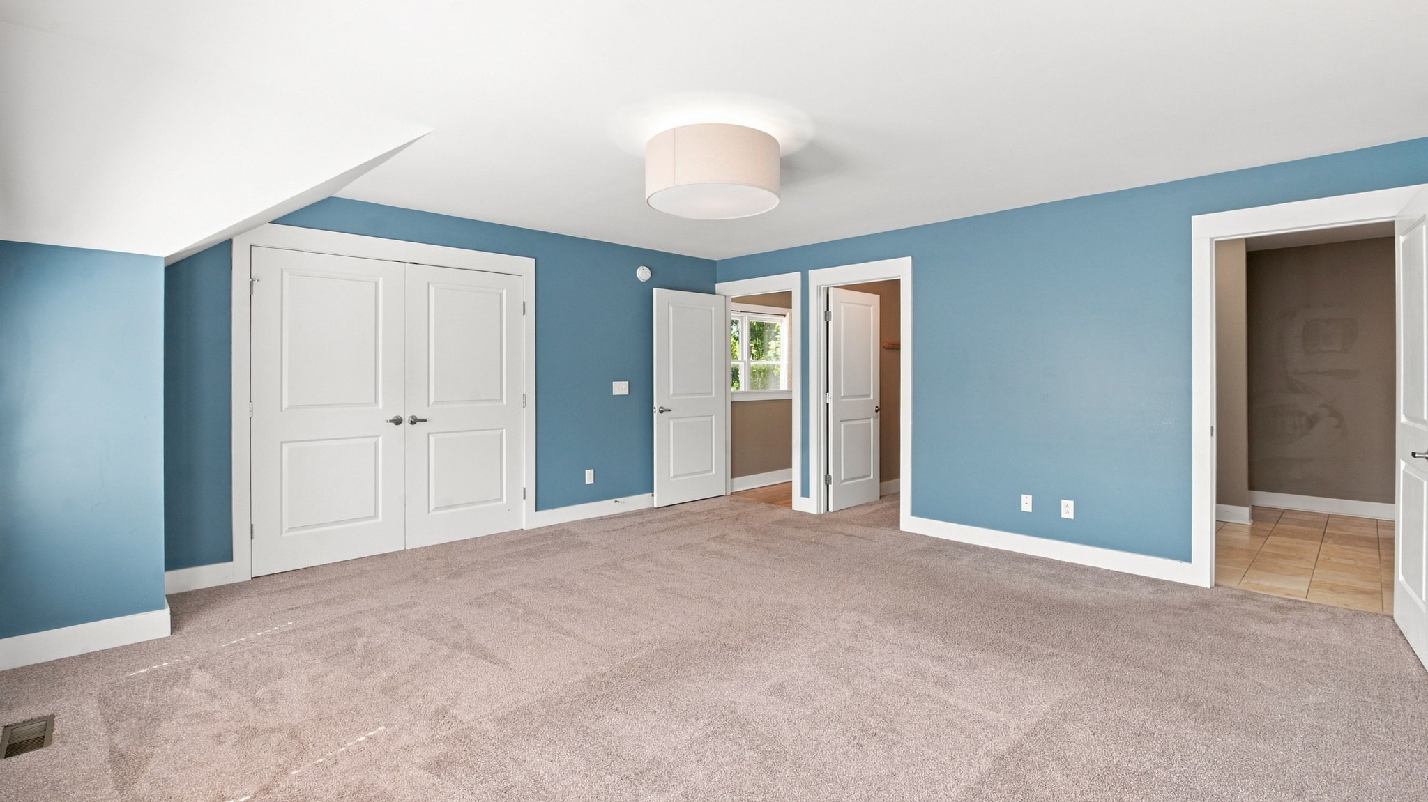 2950 Vaulx Ln Property Photo 18
