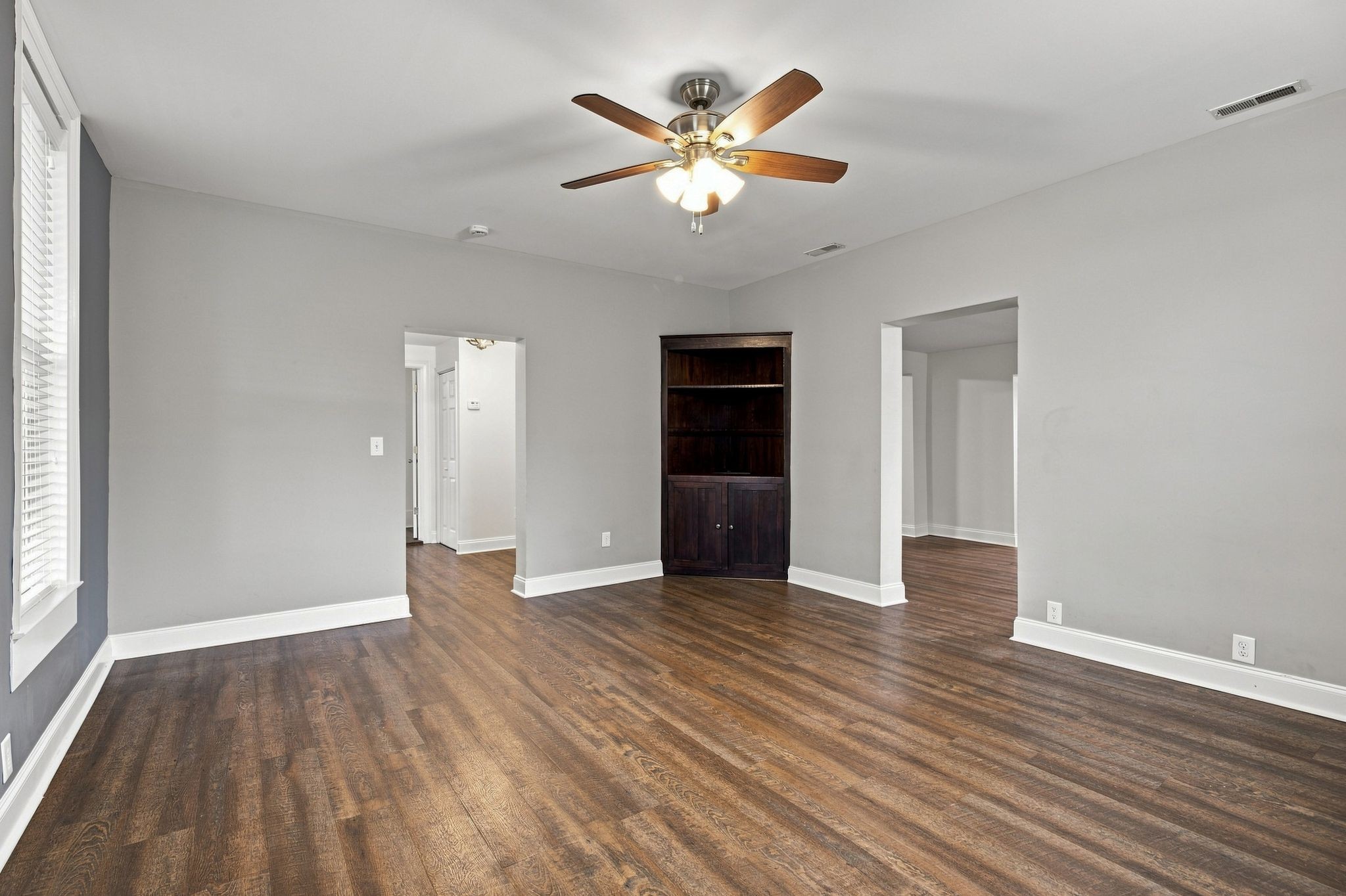 207 N Woodland St Property Photo 9