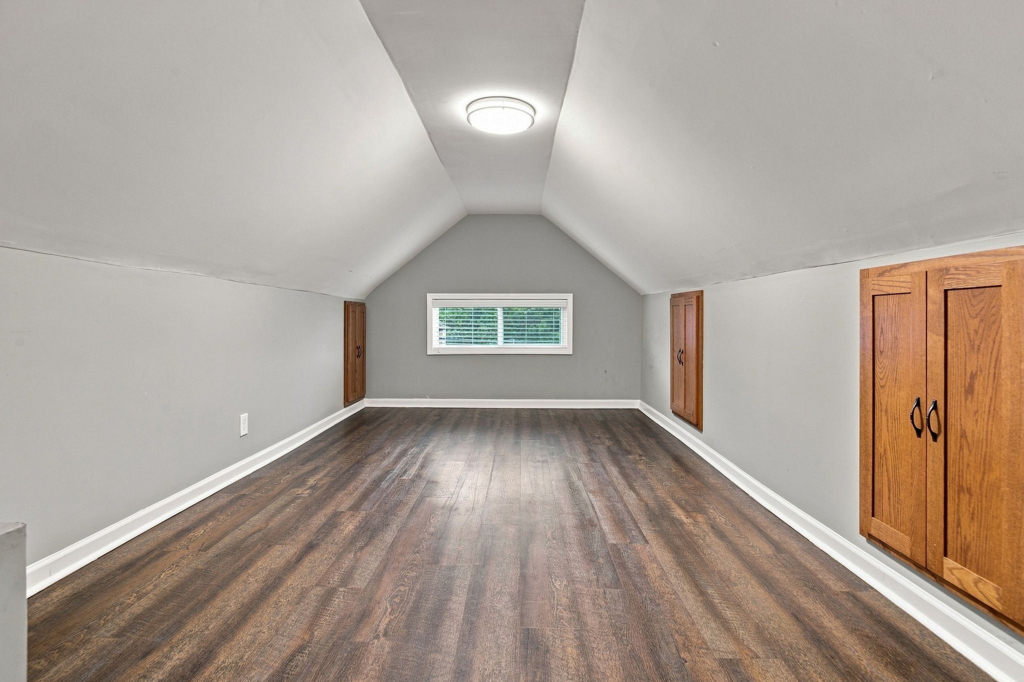 207 N Woodland St Property Photo 31