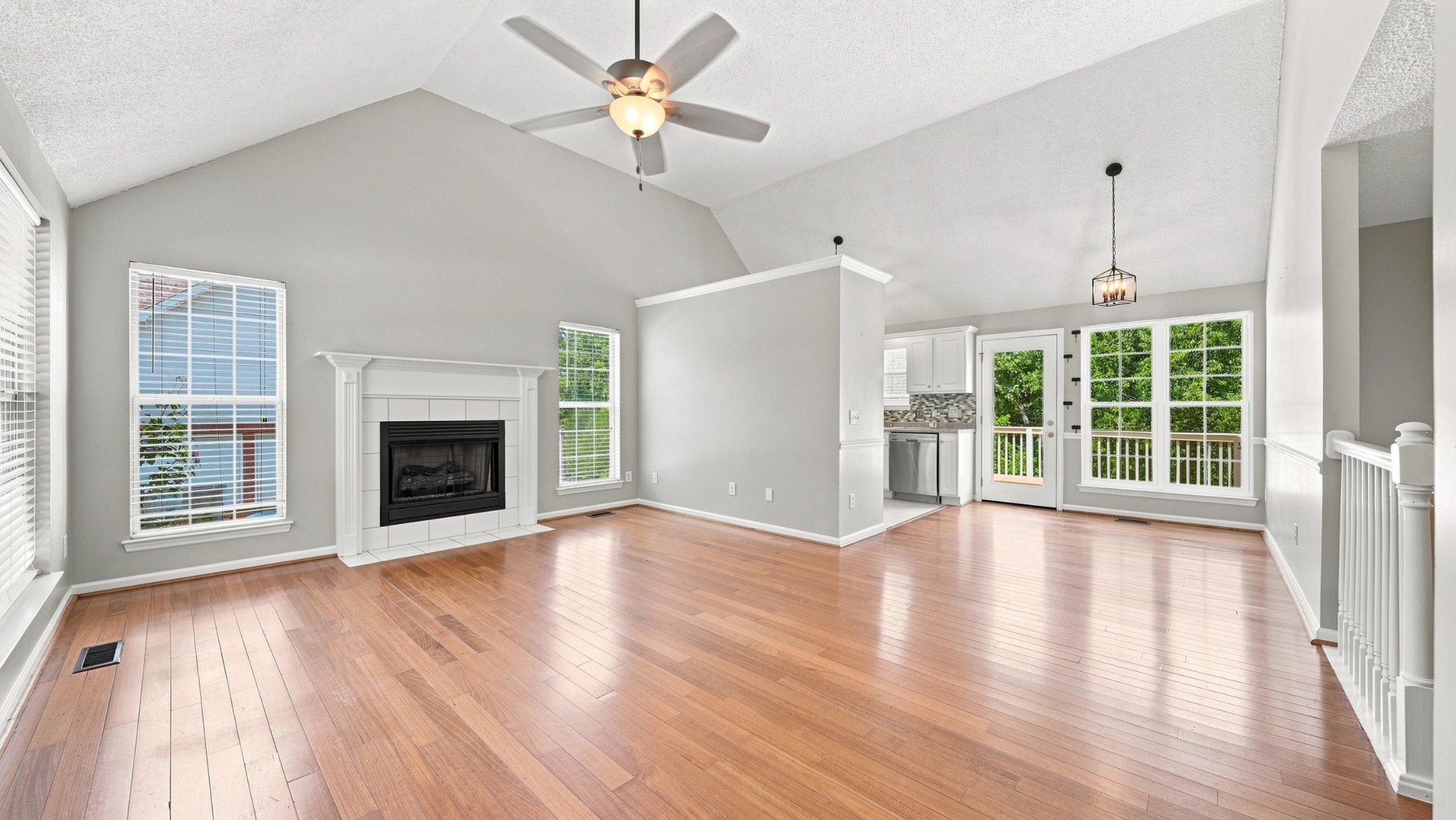 6179 Pringle Dr Property Photo 4