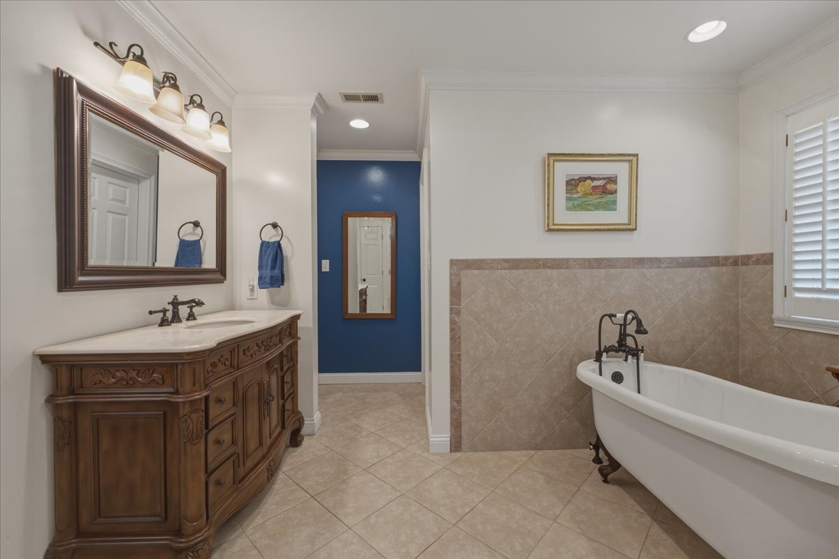2131 Breckenridge St Property Photo 23