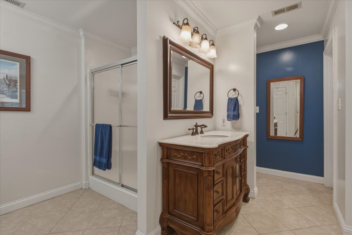 2131 Breckenridge St Property Photo 24