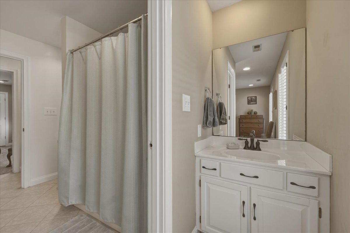2131 Breckenridge St Property Photo 33