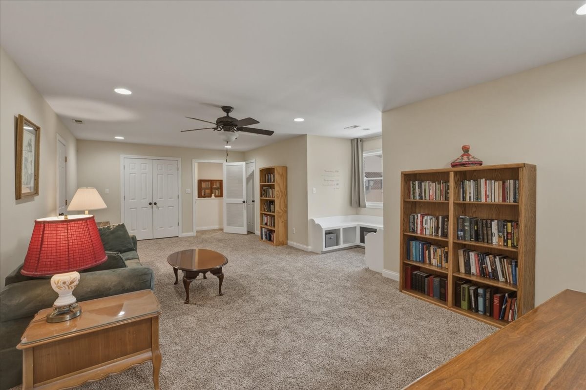 2131 Breckenridge St Property Photo 37