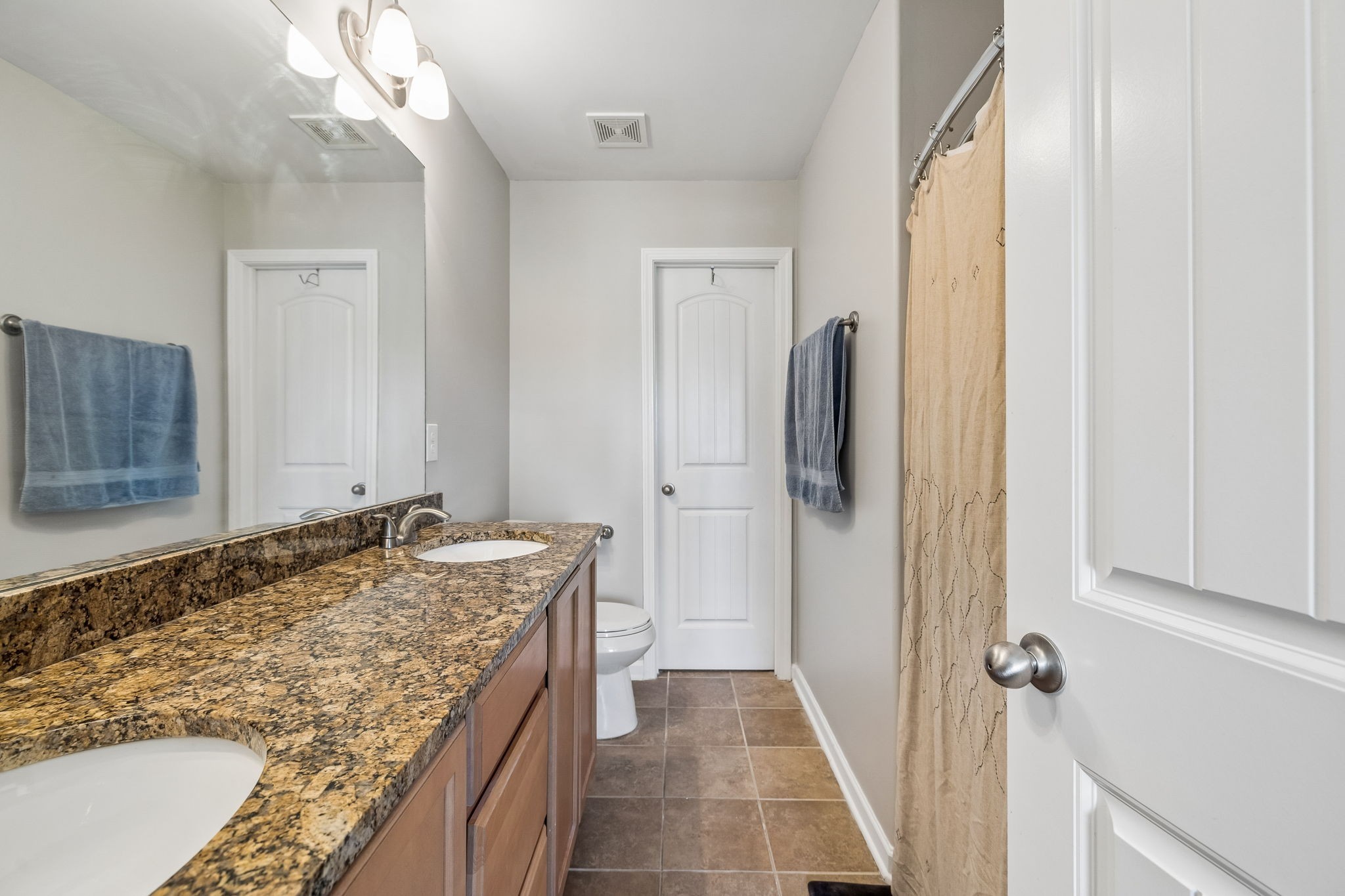112 Cobblestone Place Dr Property Photo 27