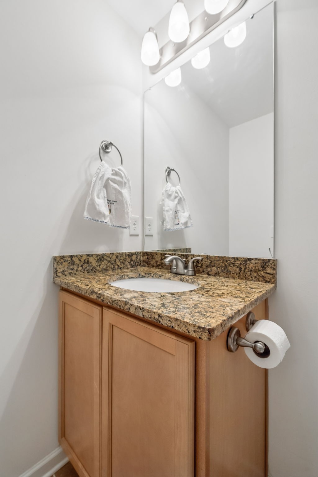 112 Cobblestone Place Dr Property Photo 33