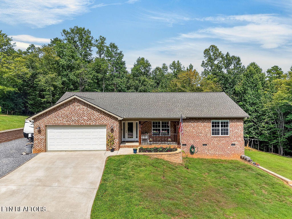 4020 Fox Hills Drive Property Photo 1