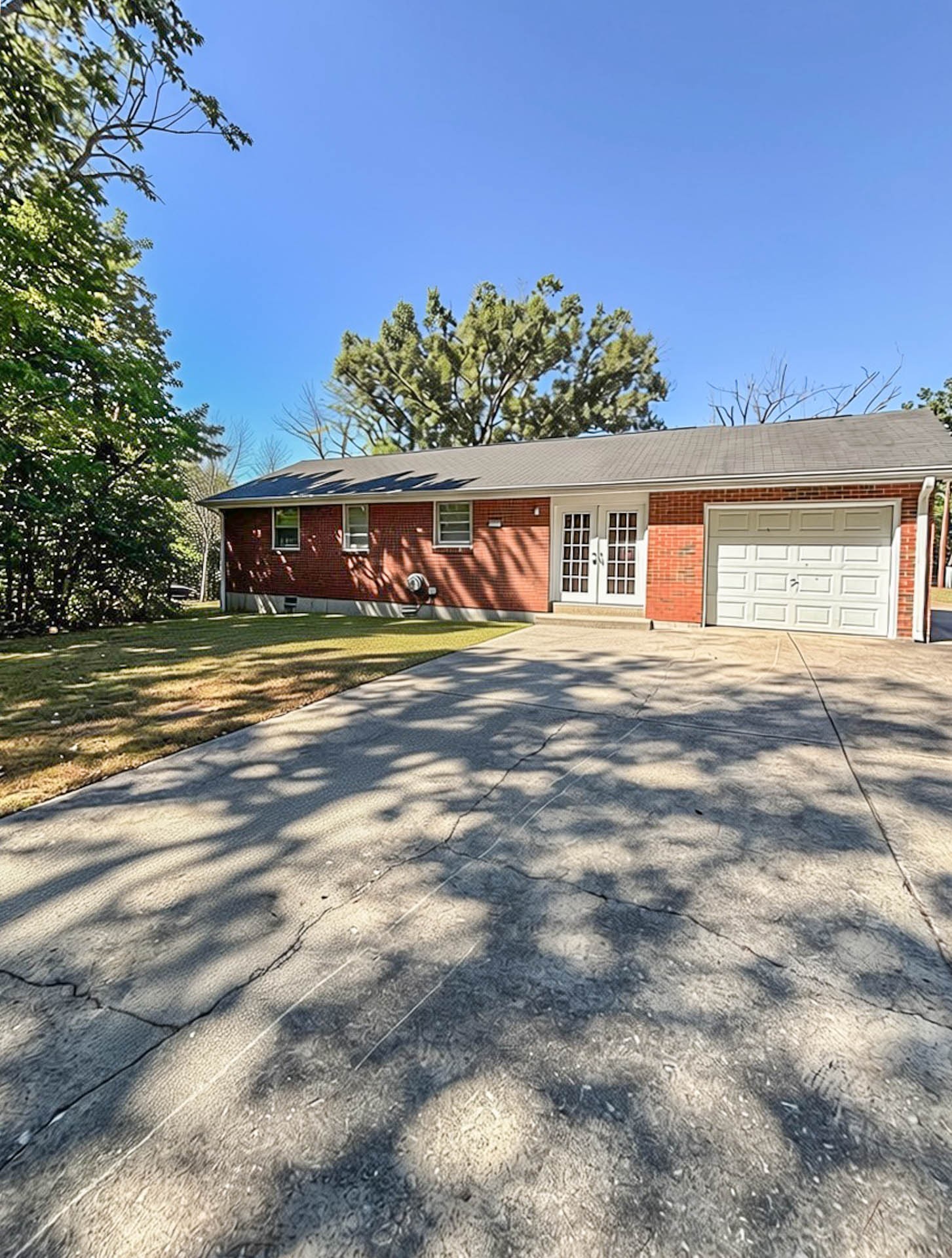 350 Ladybird Dr Property Photo 9