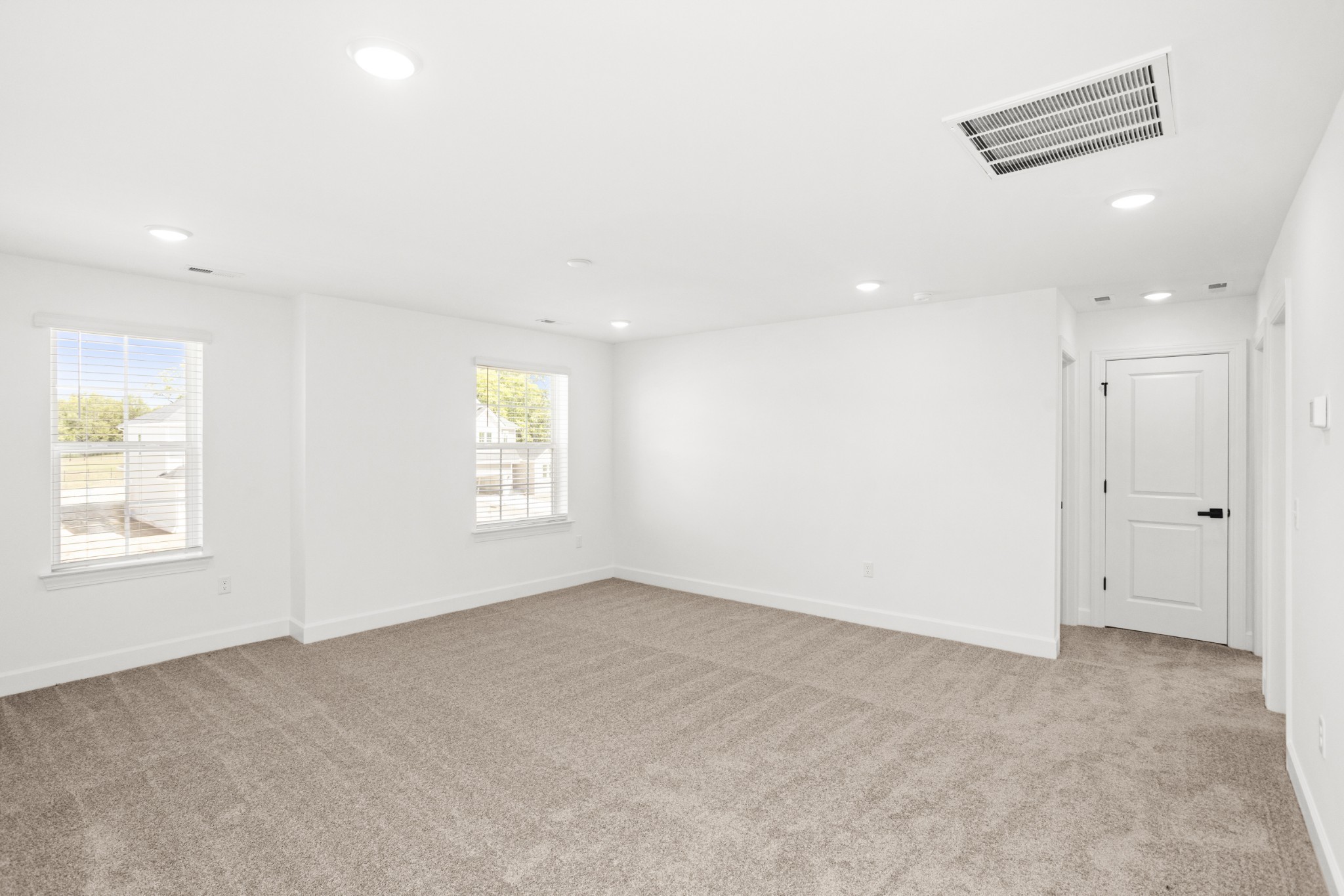 109 West Cassa Way Property Photo 31