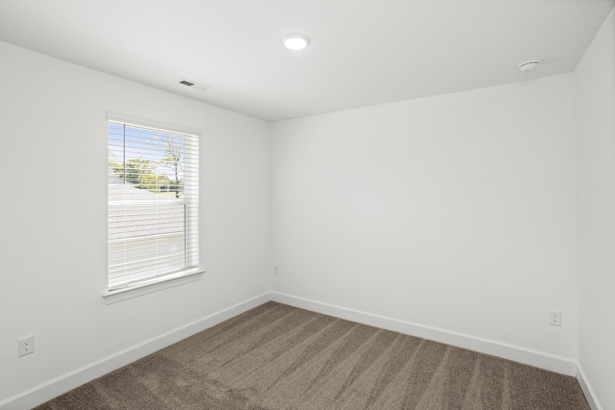 109 West Cassa Way Property Photo 46