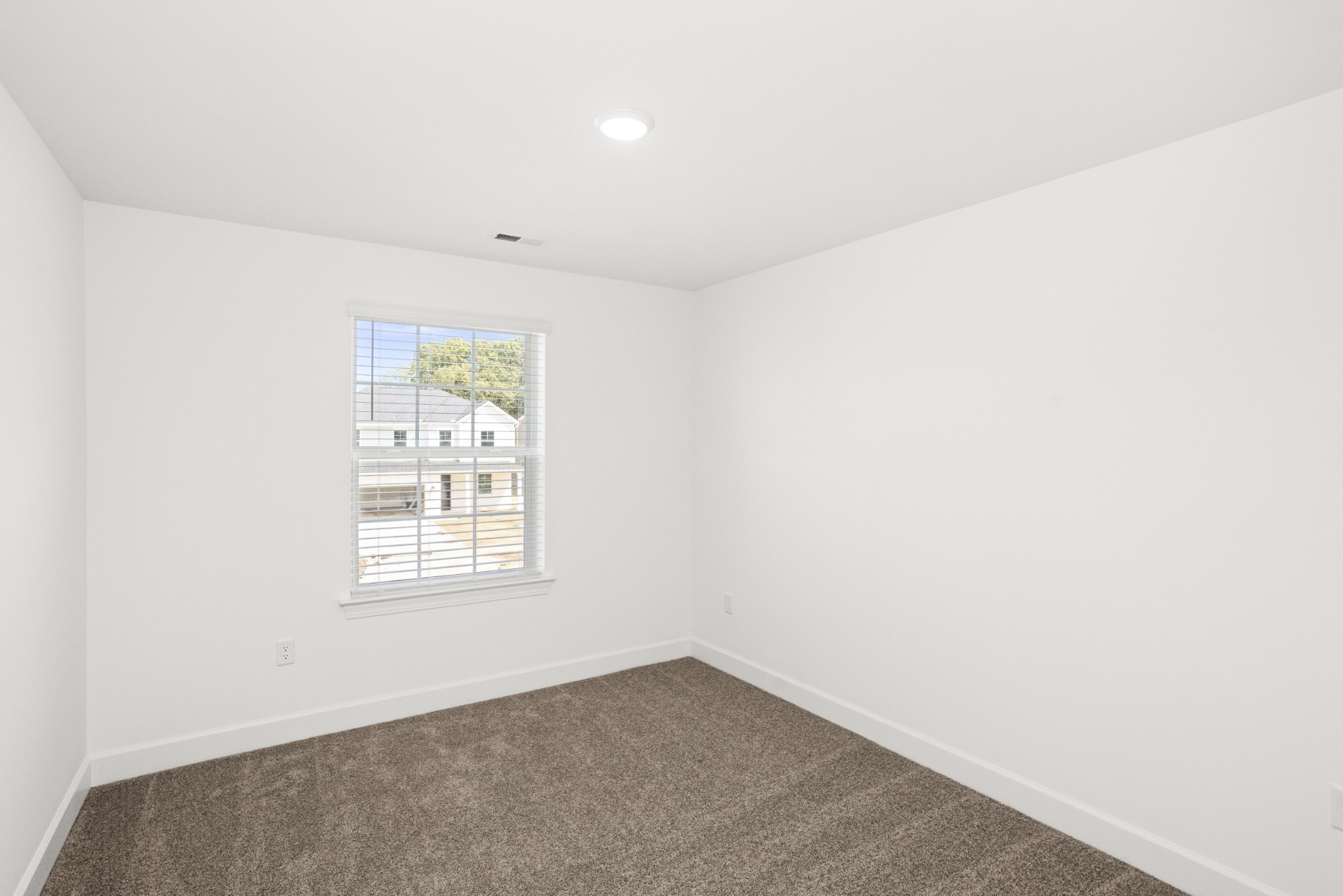 109 West Cassa Way Property Photo 48