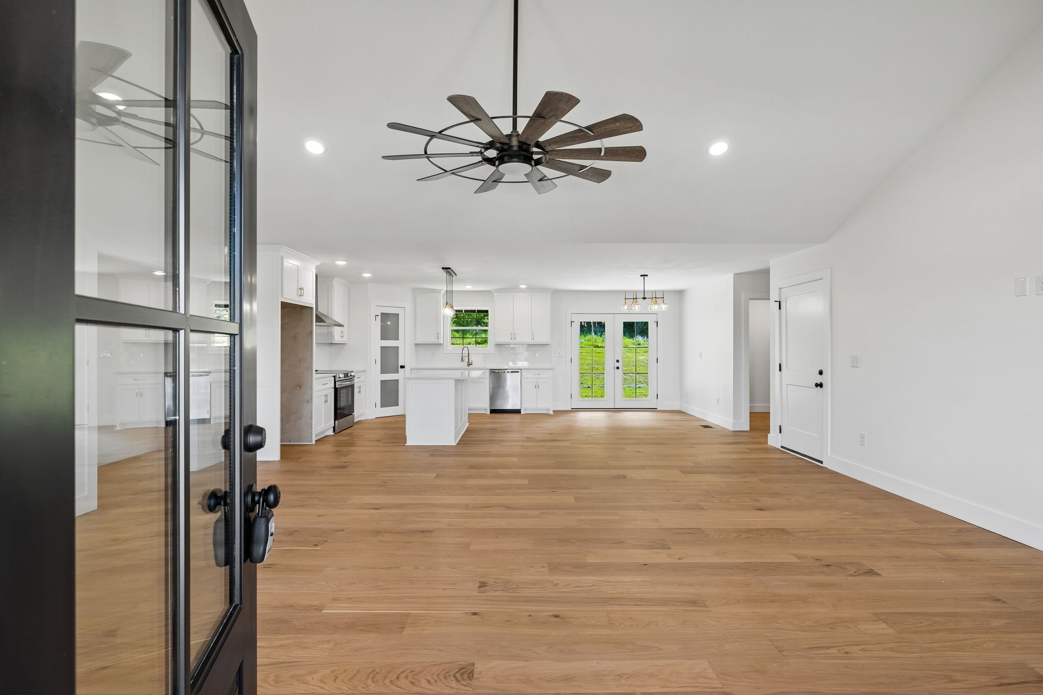 475 Bridle Path Property Photo 1