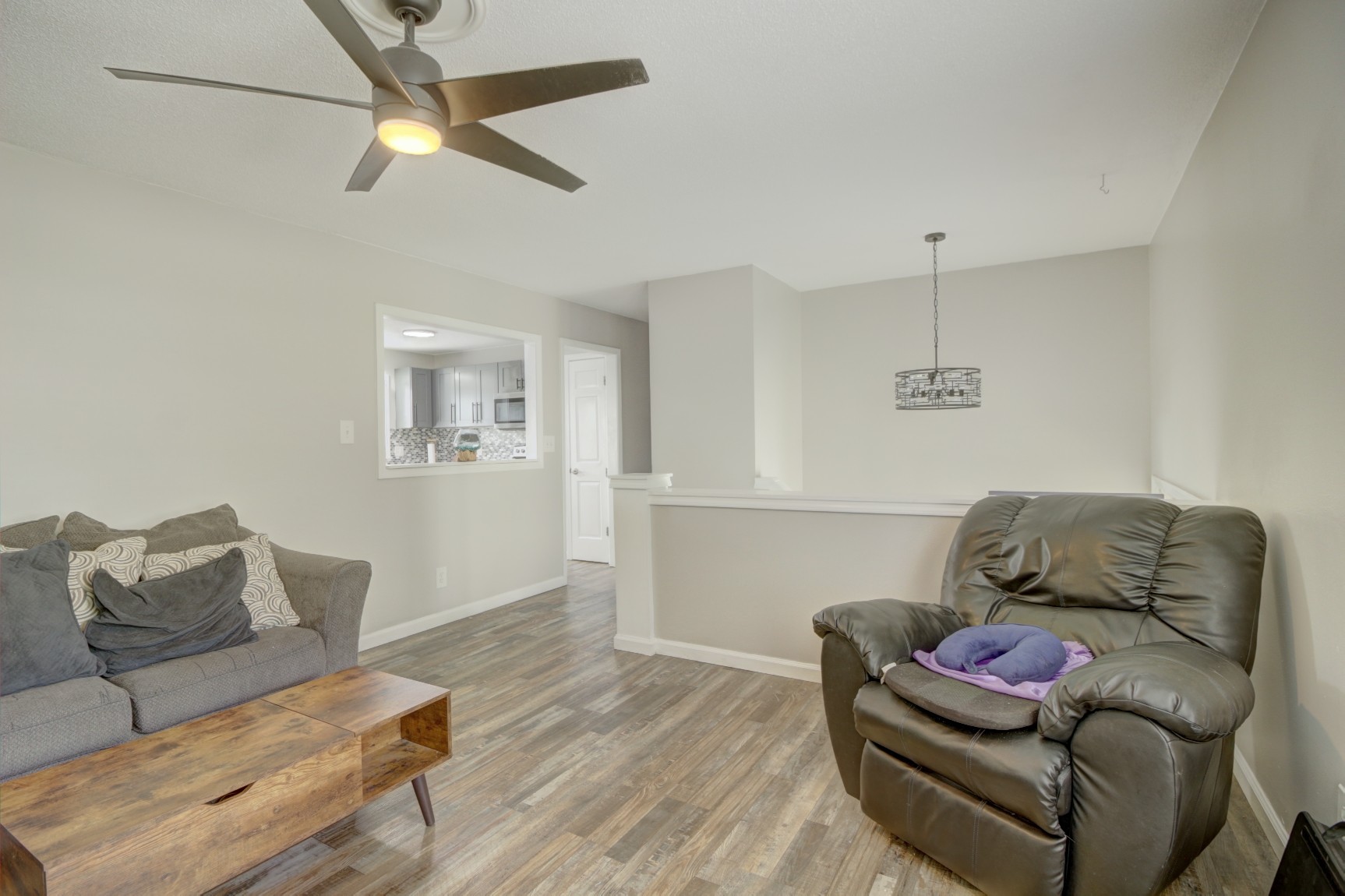 5801 Outer Dr Property Photo 10