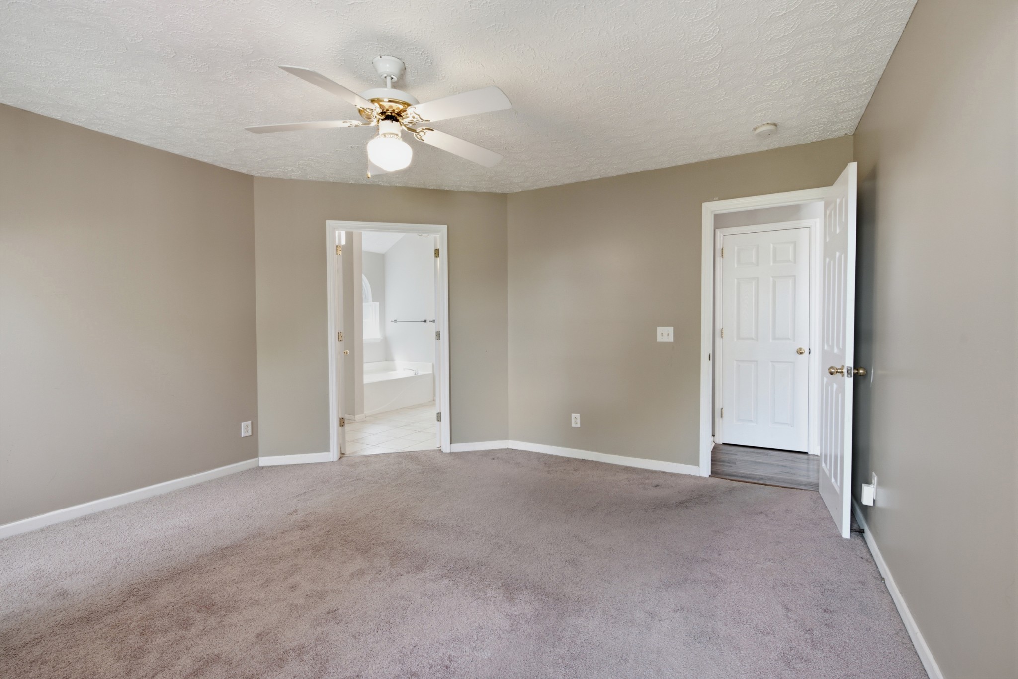 6115 Tuckaleechee Ln Property Photo 11