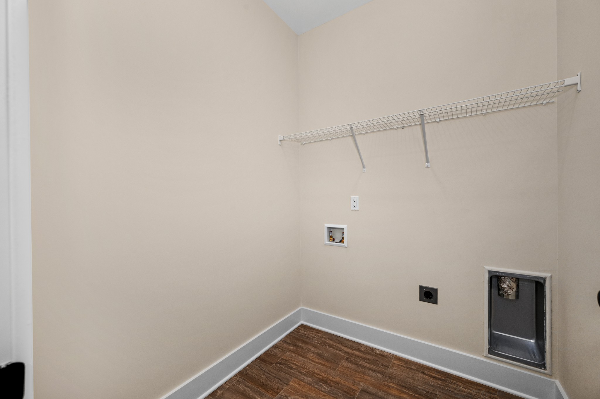 601 Vrabel Rd Property Photo 22
