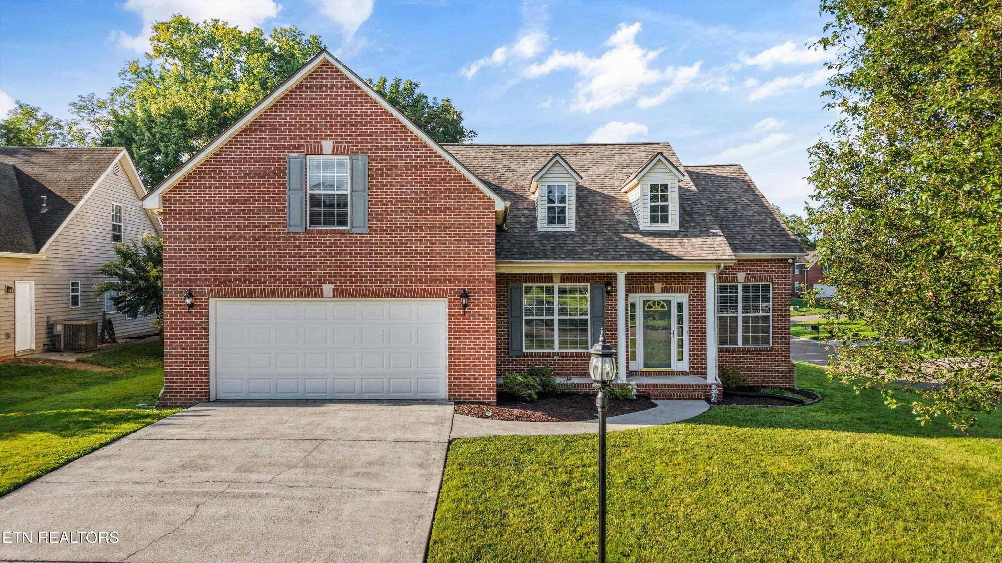 7512 Cherry Blossom Lane Property Photo 1