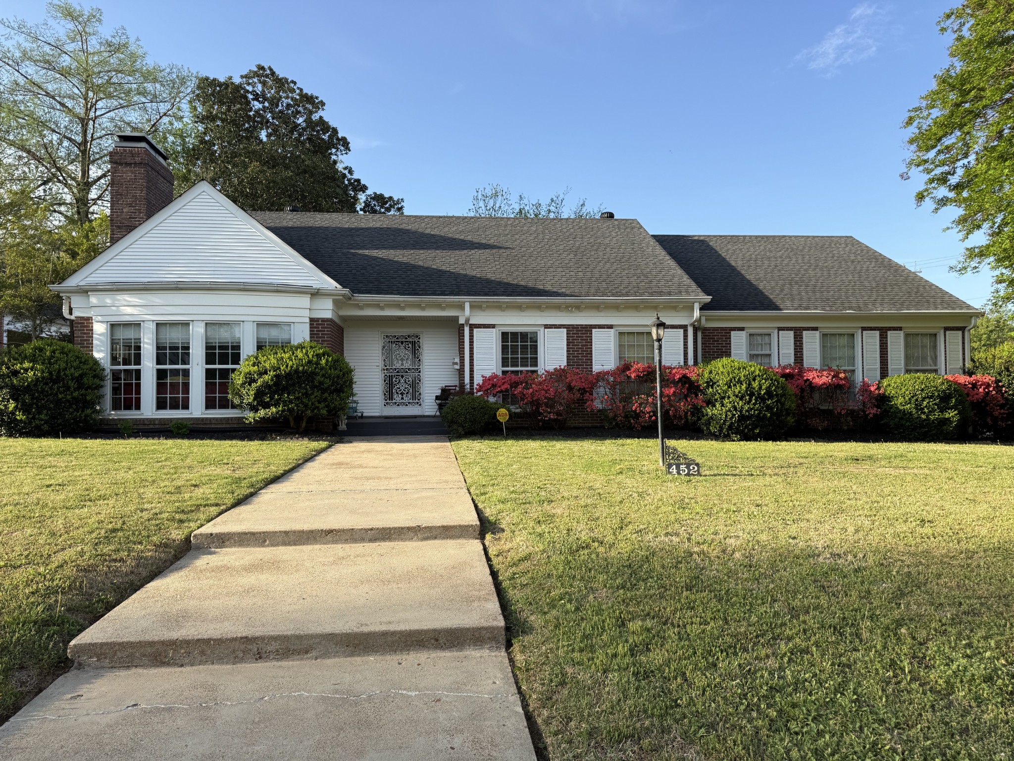 452 Walnut St Property Photo 1