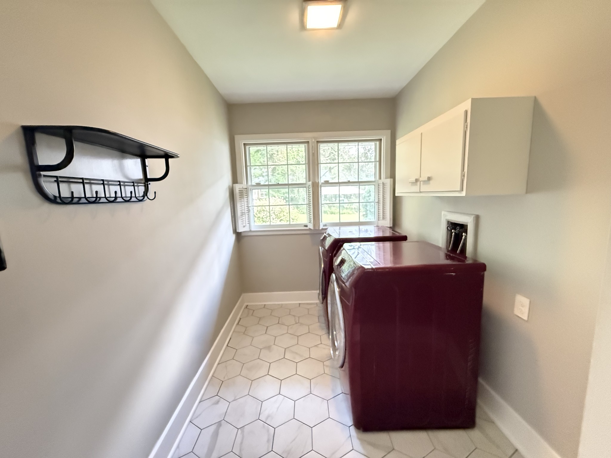 452 Walnut St Property Photo 24