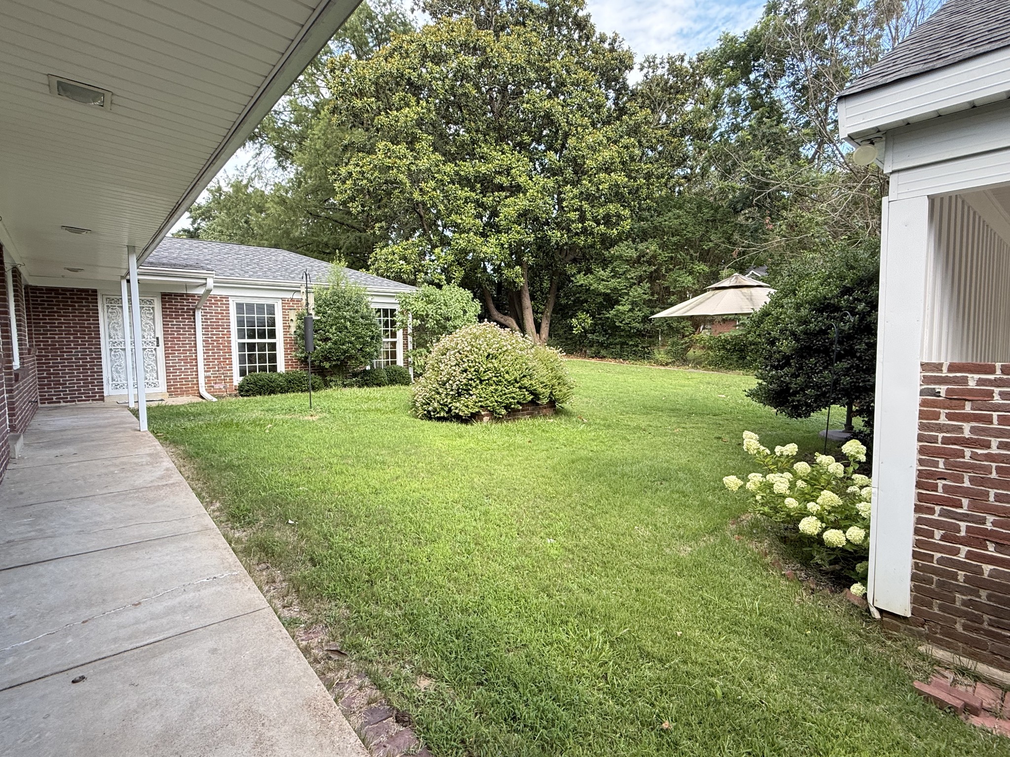 452 Walnut St Property Photo 45