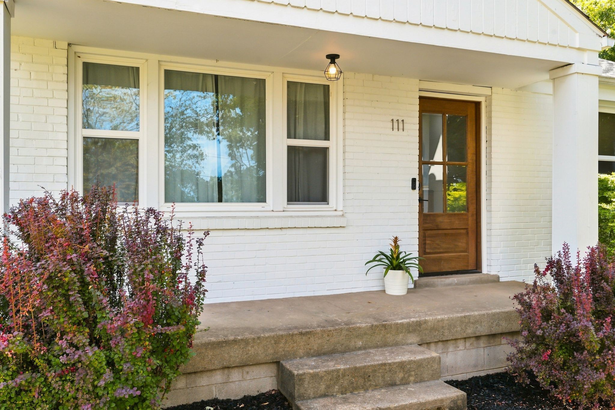 111 Rolynn Dr Property Photo 4