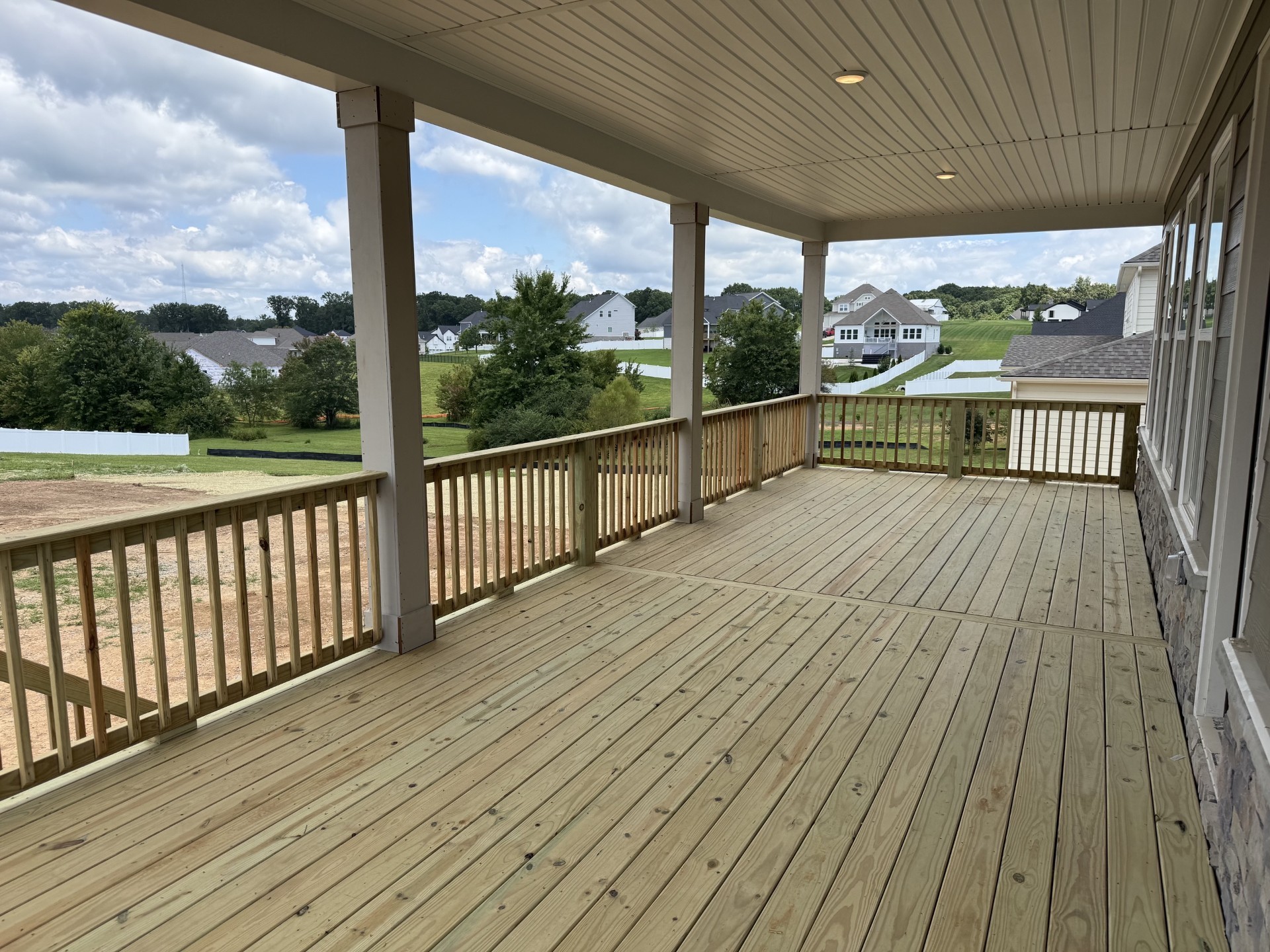 7320 Dutch River Circle Property Photo 2