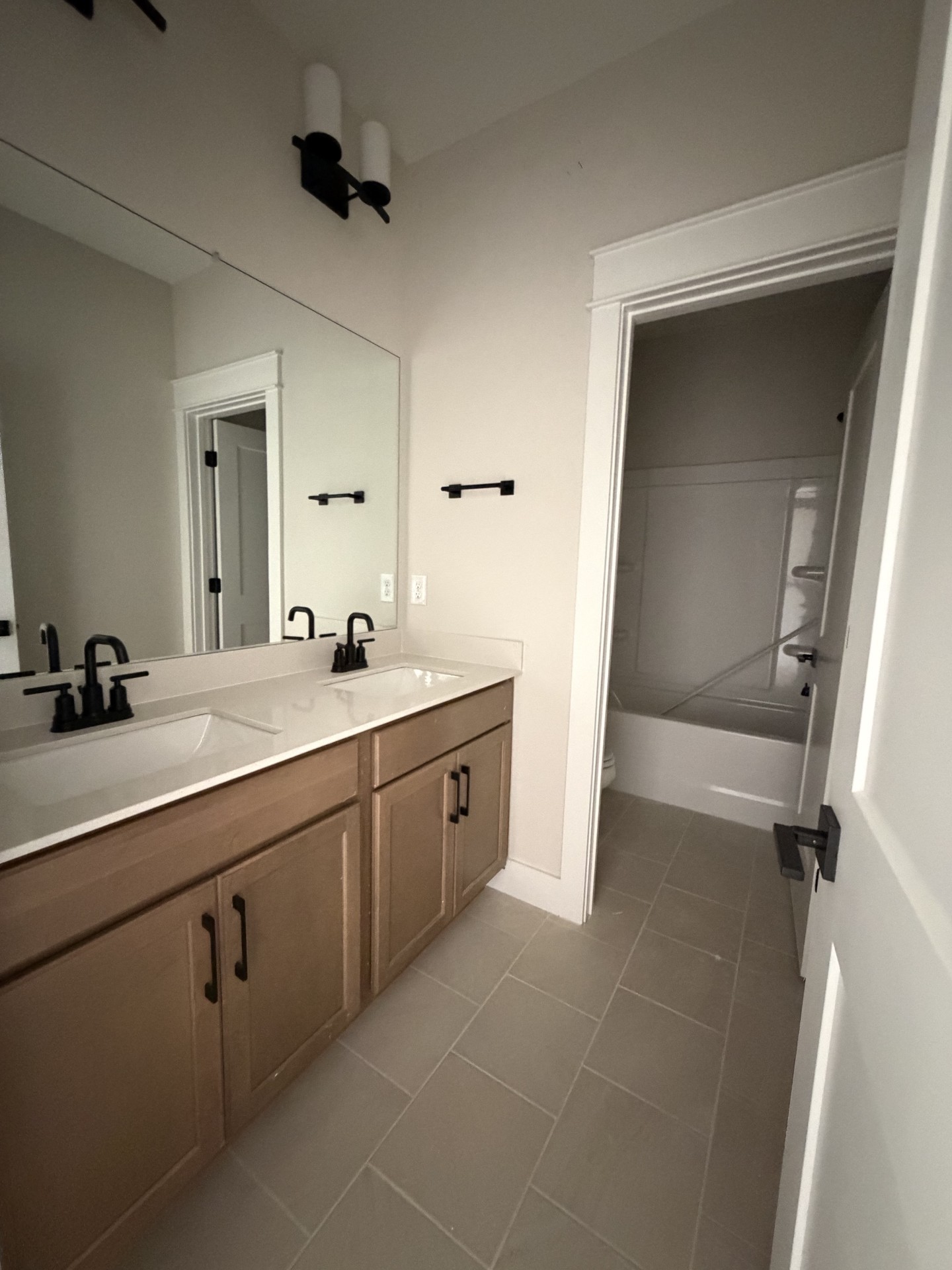 7320 Dutch River Circle Property Photo 21