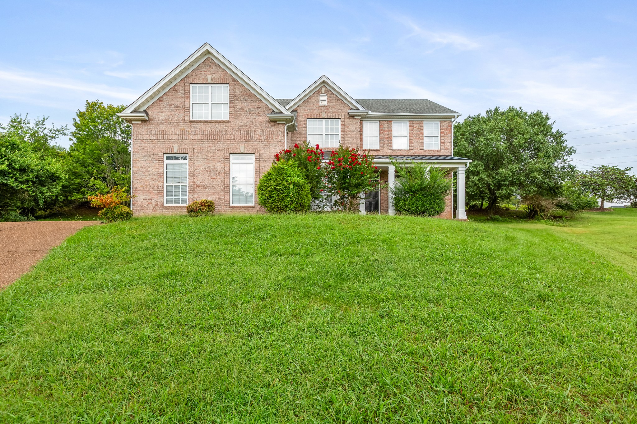 104 Camp Creek Ct Property Photo 1