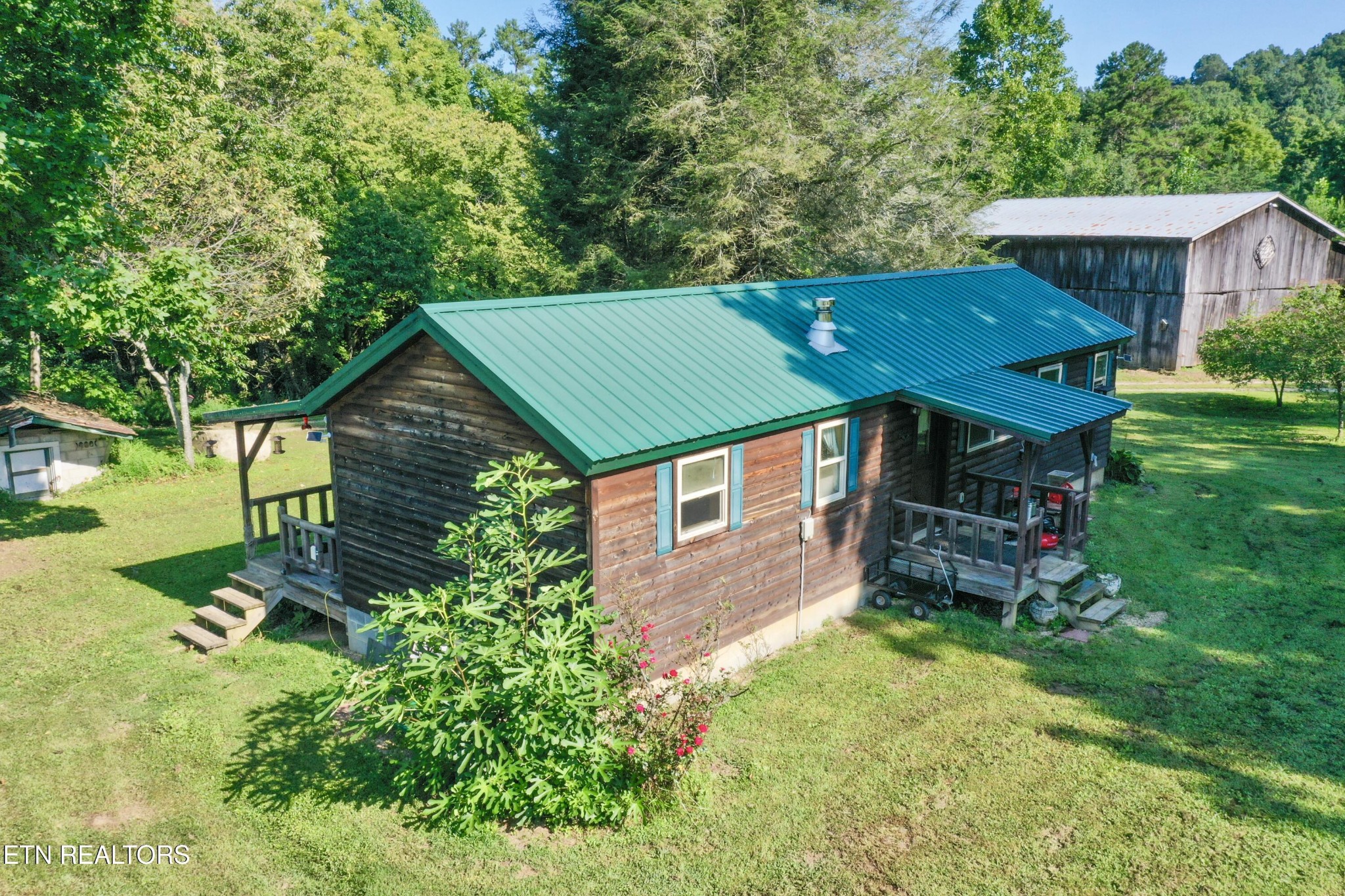 1160 Oak Grove Rd Property Photo 6