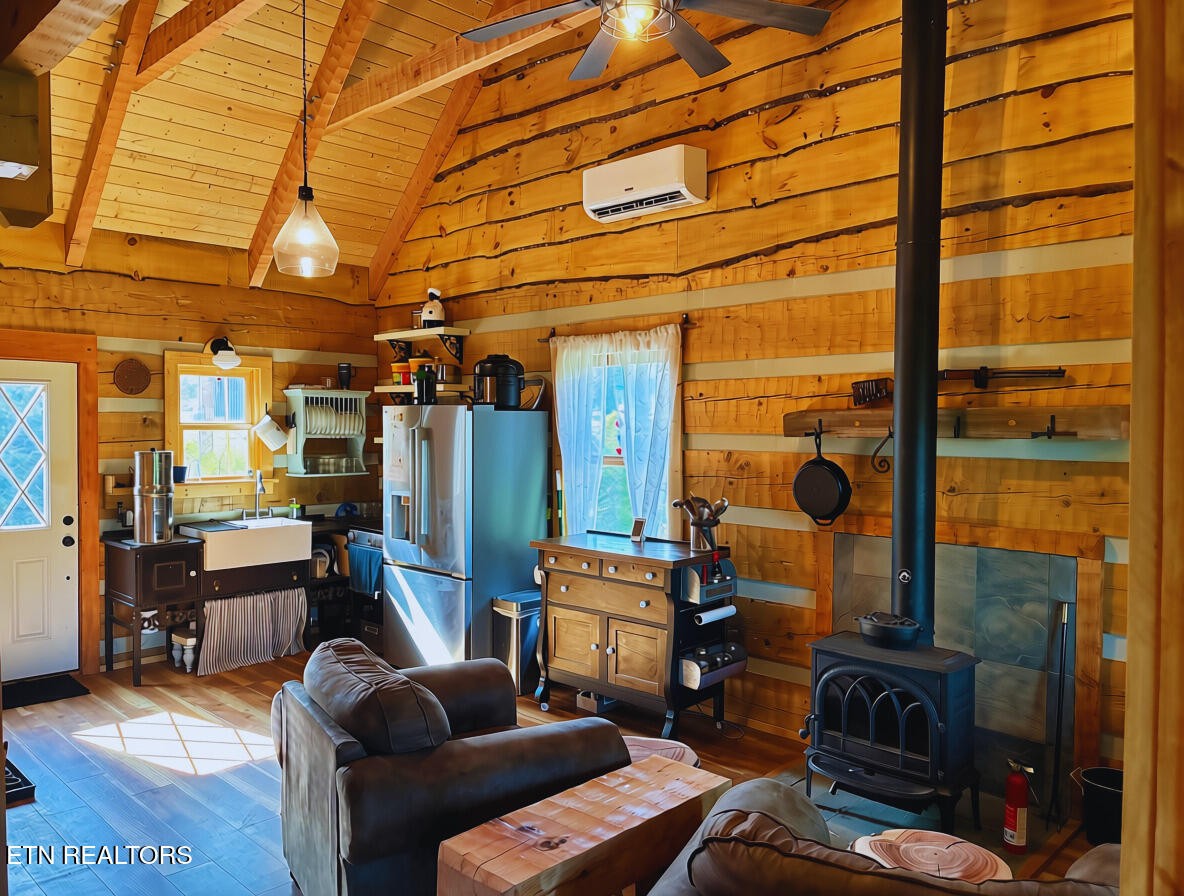 1160 Oak Grove Rd Property Photo 11