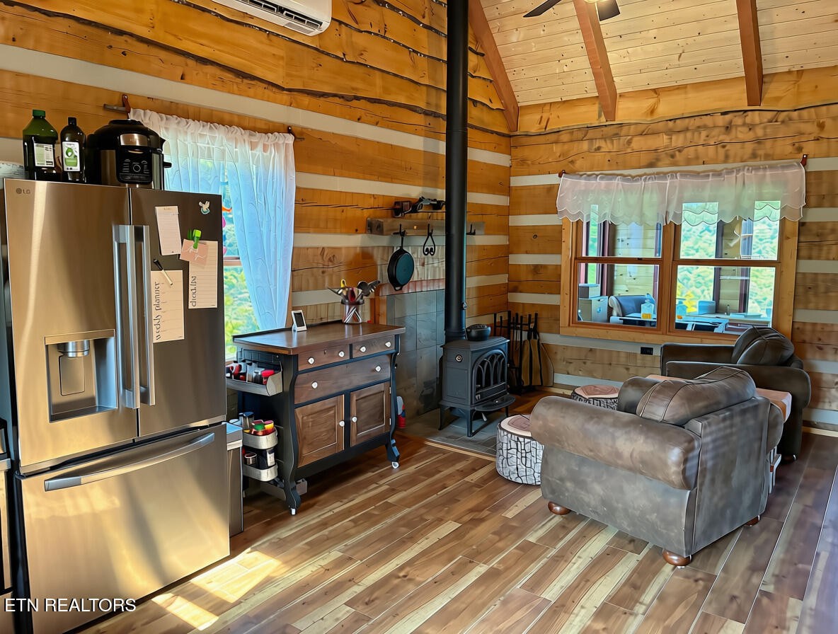 1160 Oak Grove Rd Property Photo 12