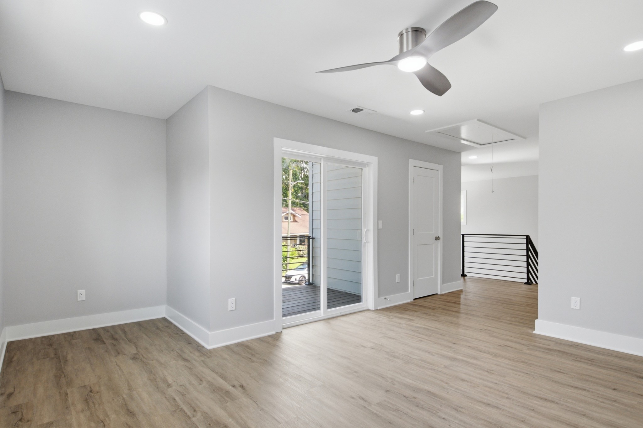1831 10th Ave, N Property Photo 11