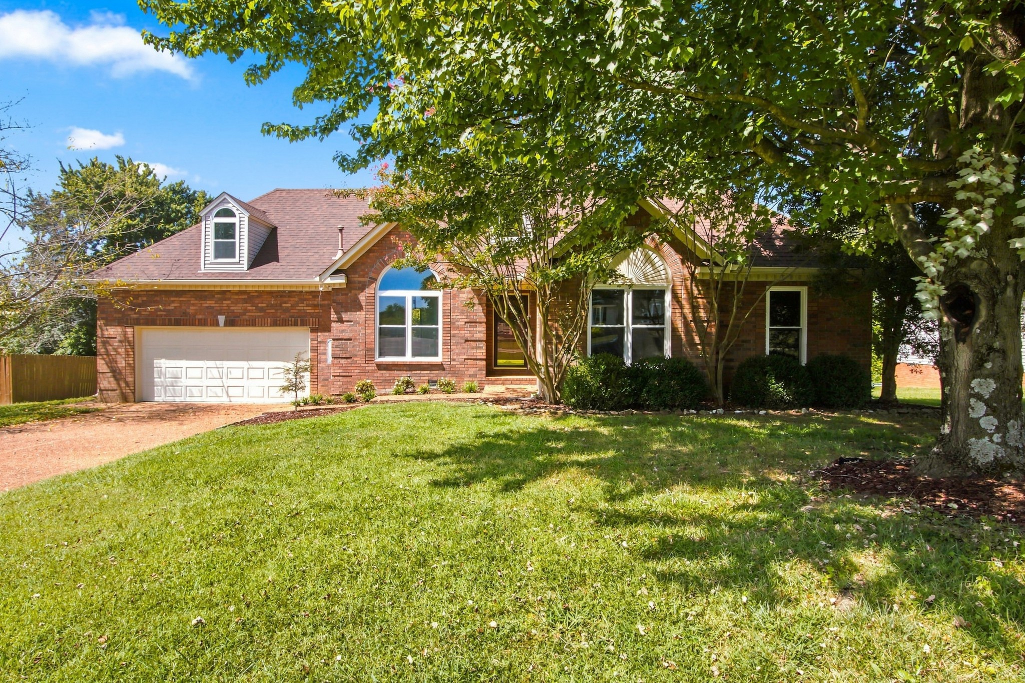 2946 Iroquois Dr Property Photo 1