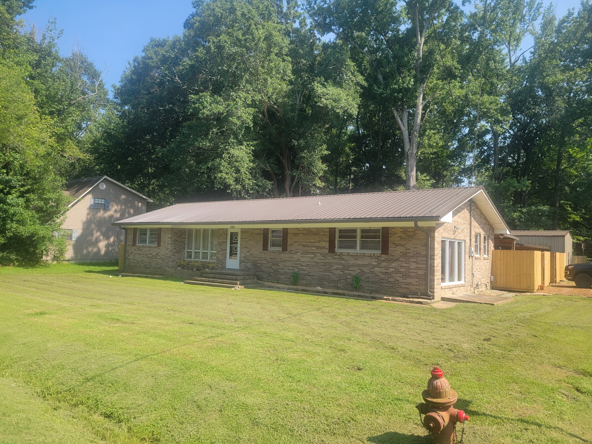 606 Franklin Dr Property Photo 1