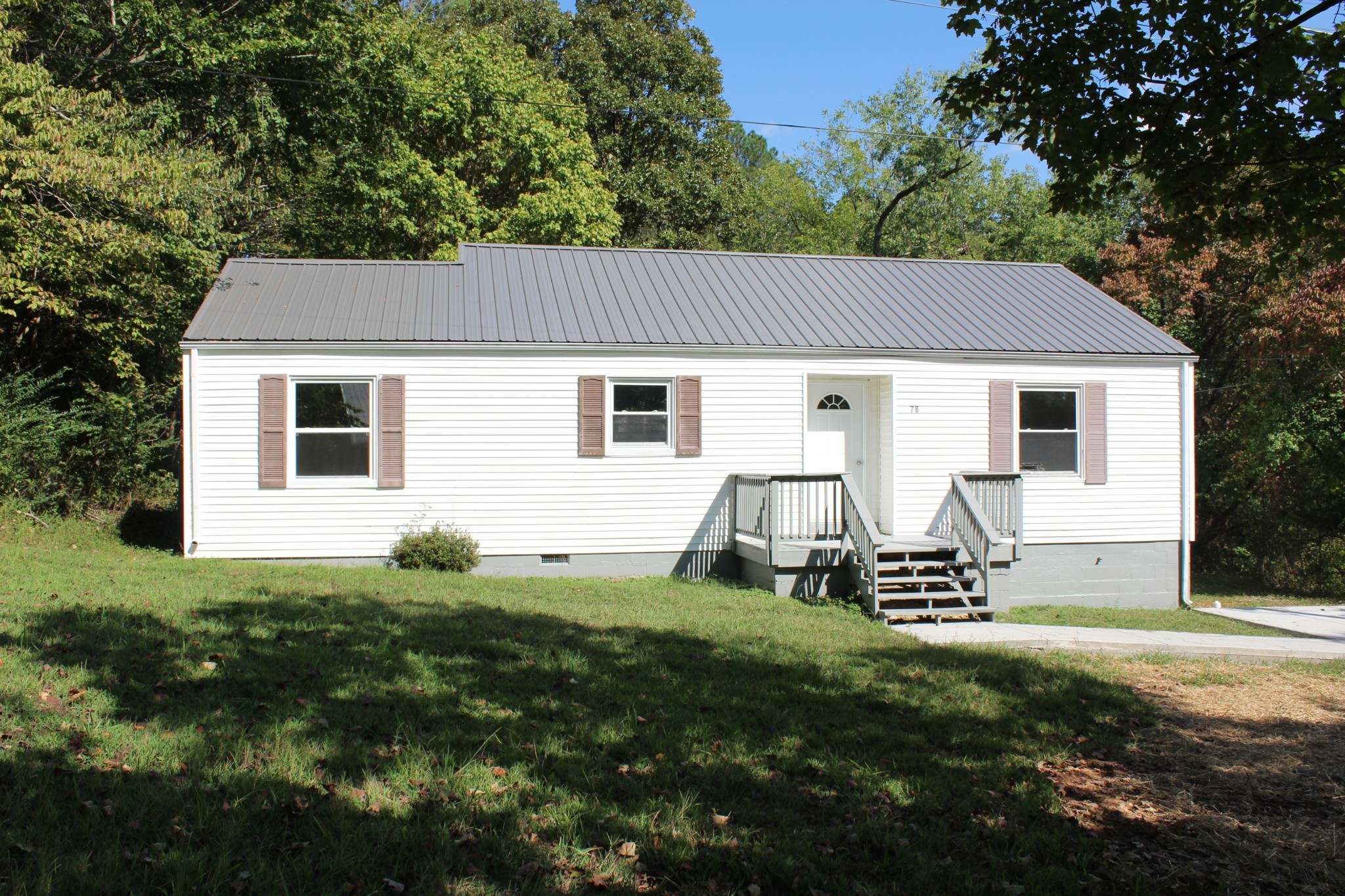 78 College St Property Photo 4