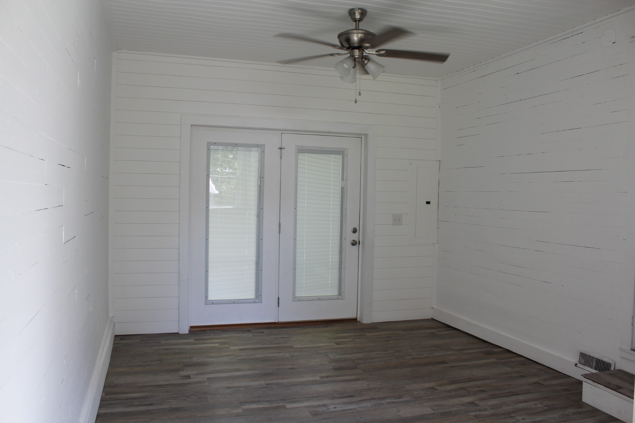 78 College St Property Photo 6
