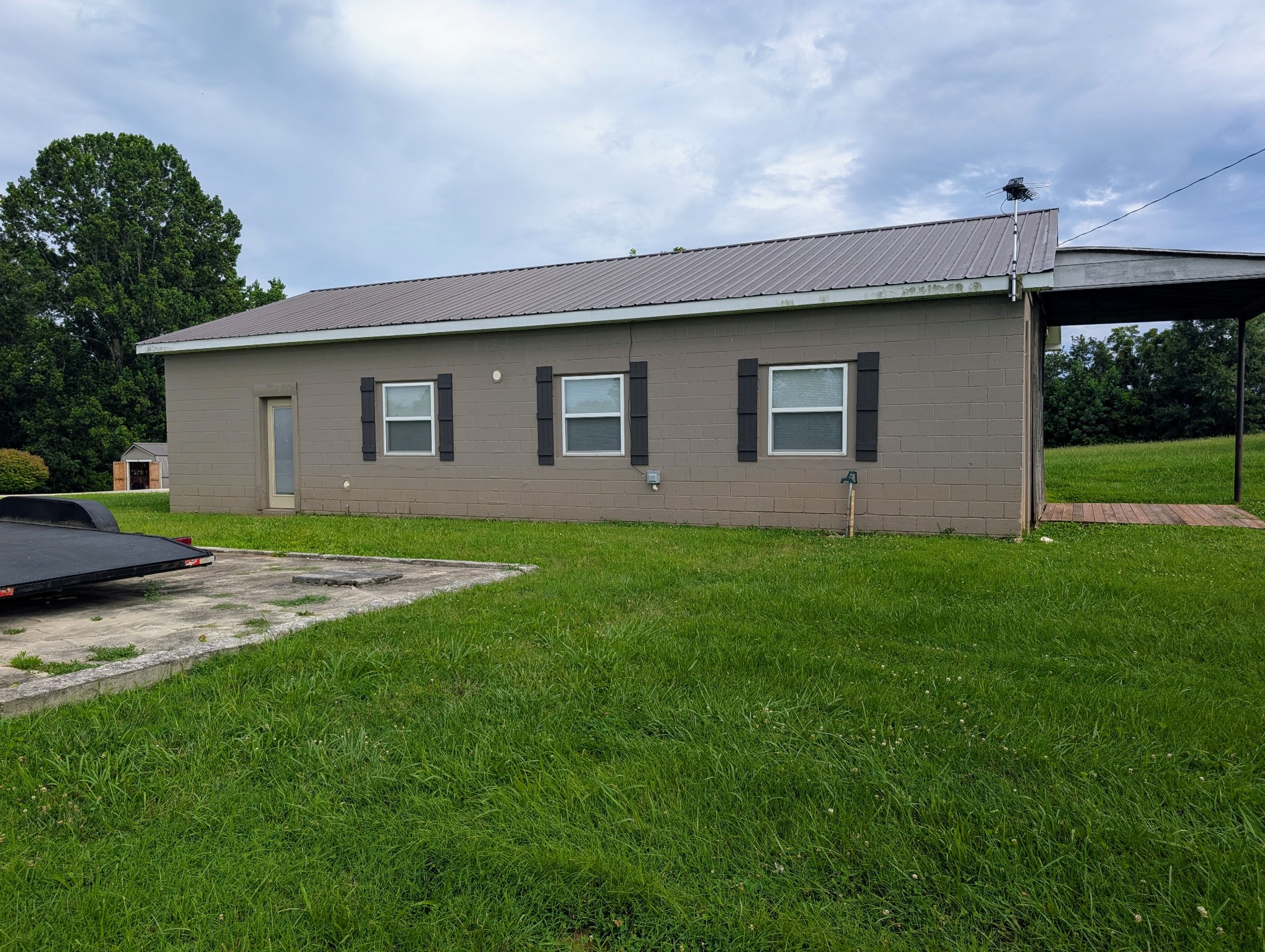 649 Blair Pond Rd Property Photo 1