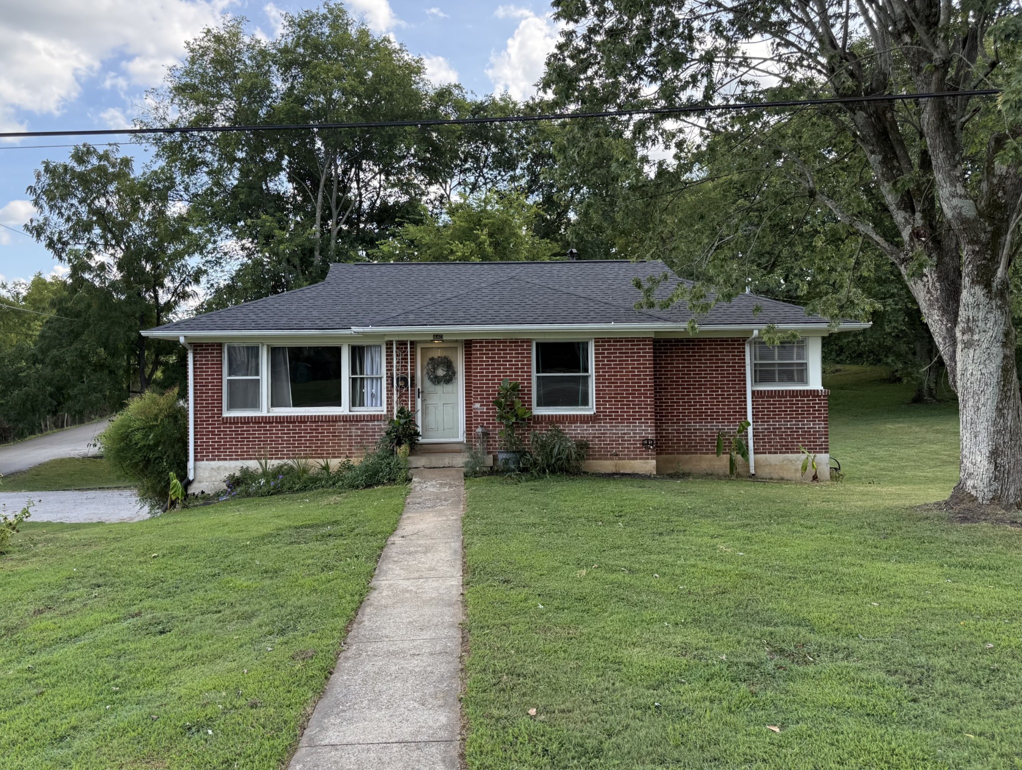 440 8th Ave, S Property Photo 1