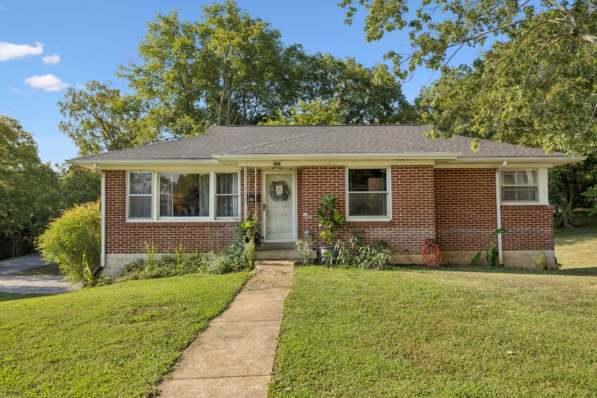 440 8th Ave, S Property Photo 1