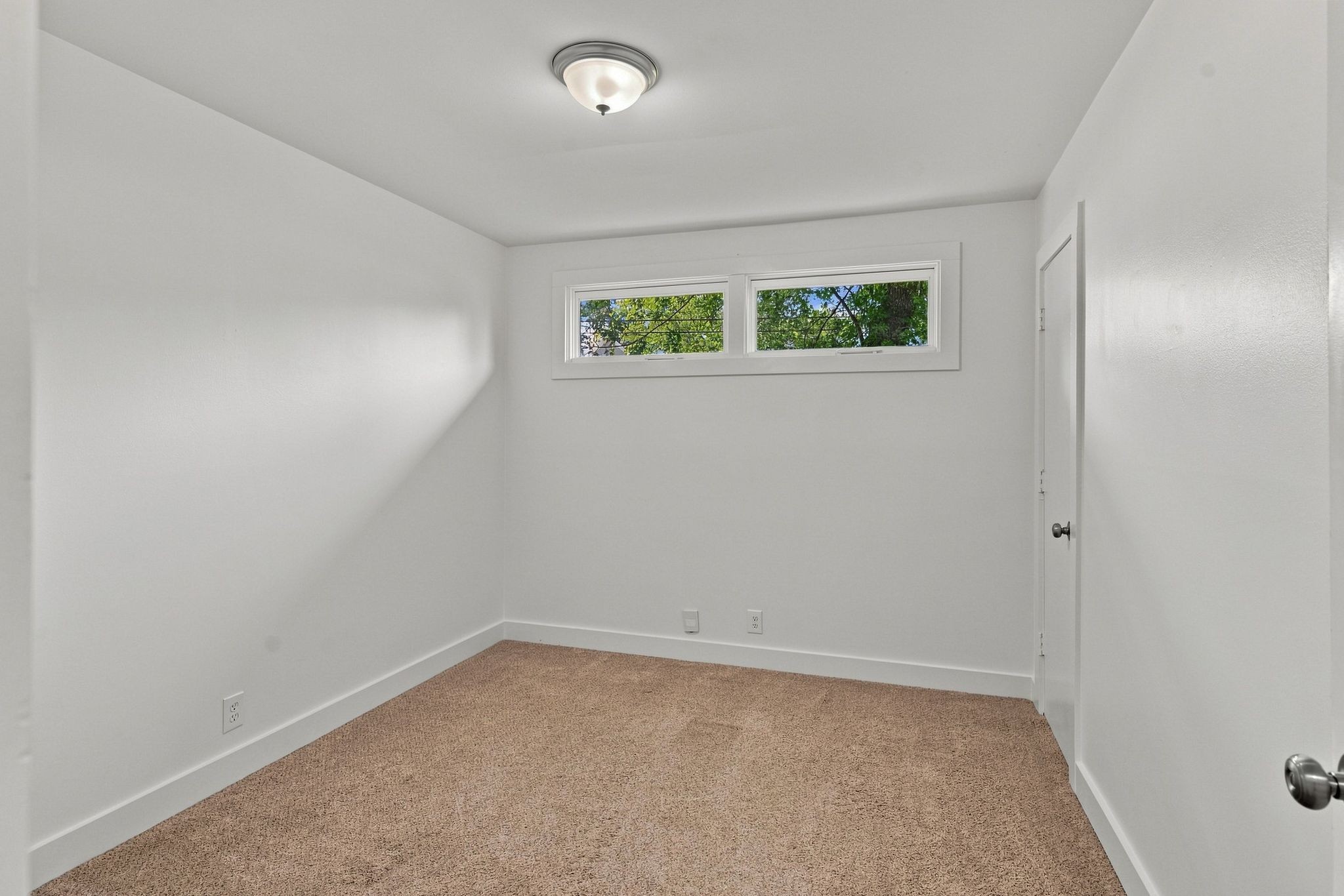 278 Garry Dr Property Photo 12