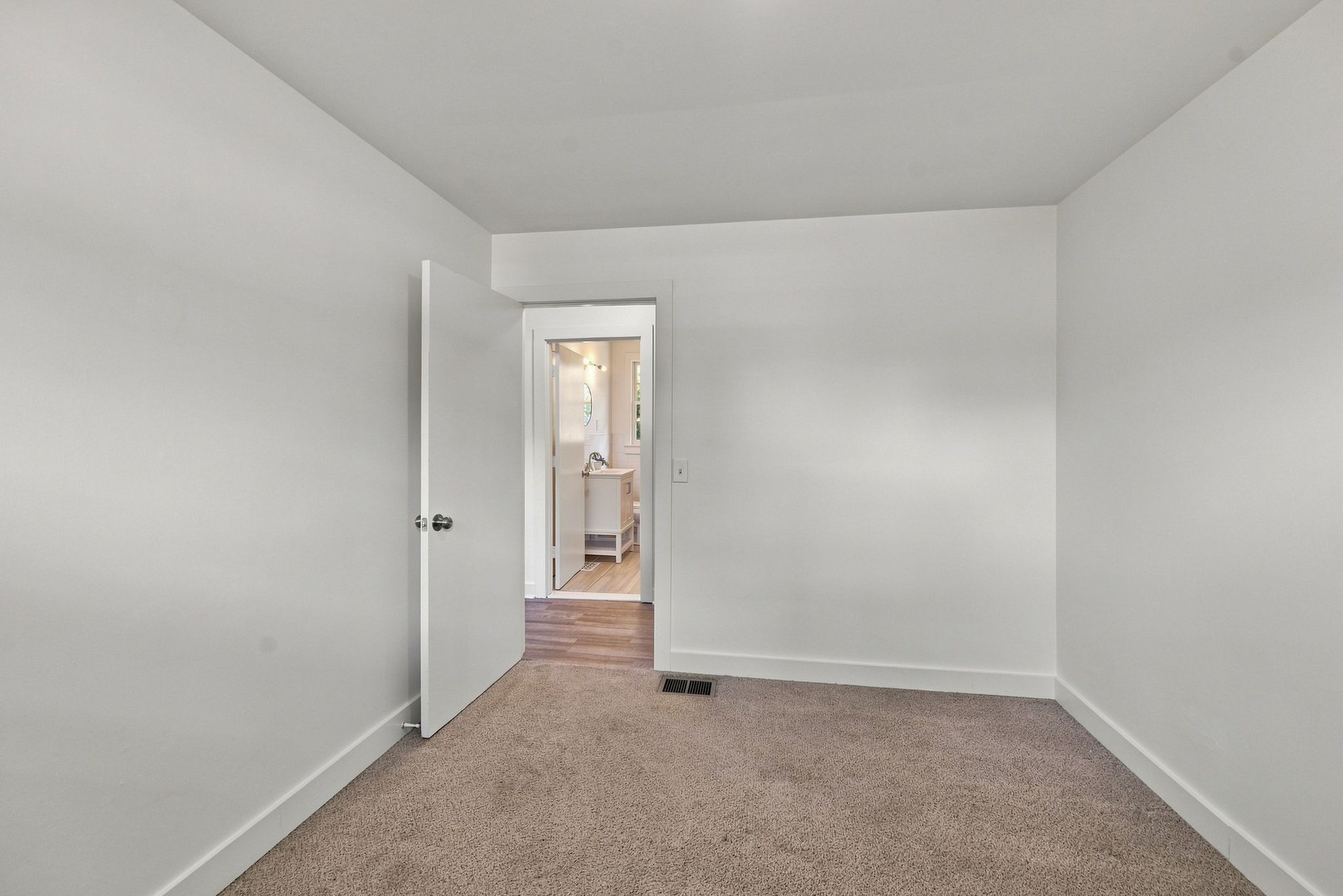 278 Garry Dr Property Photo 13