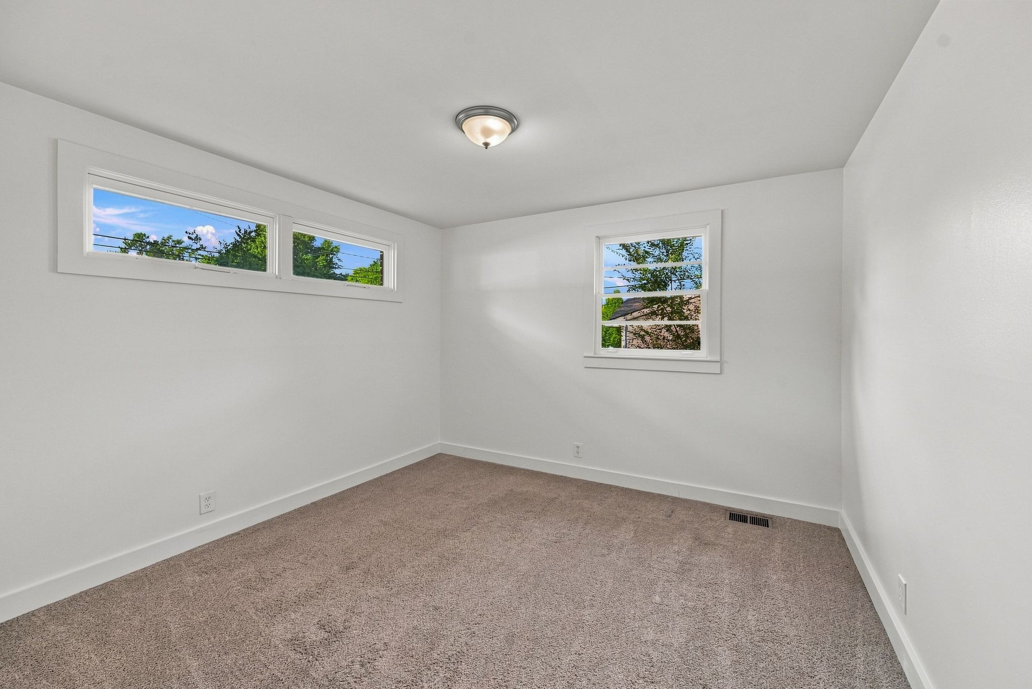 278 Garry Dr Property Photo 16