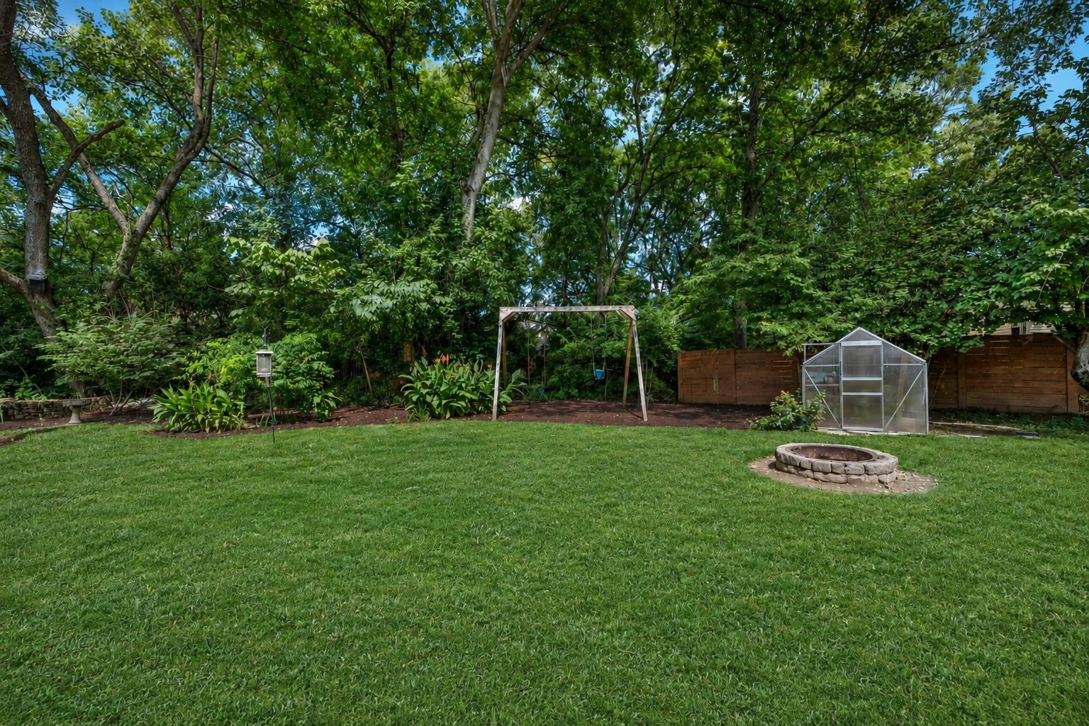 121 Agee Cir, E Property Photo 6