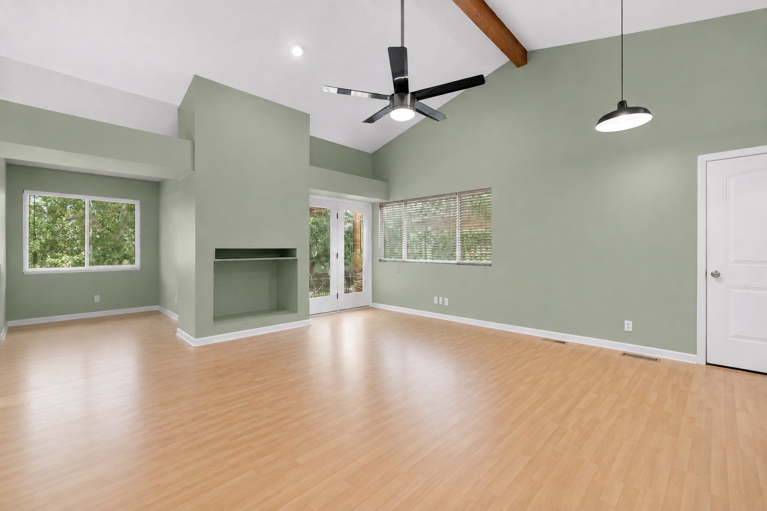 121 Agee Cir, E Property Photo 12