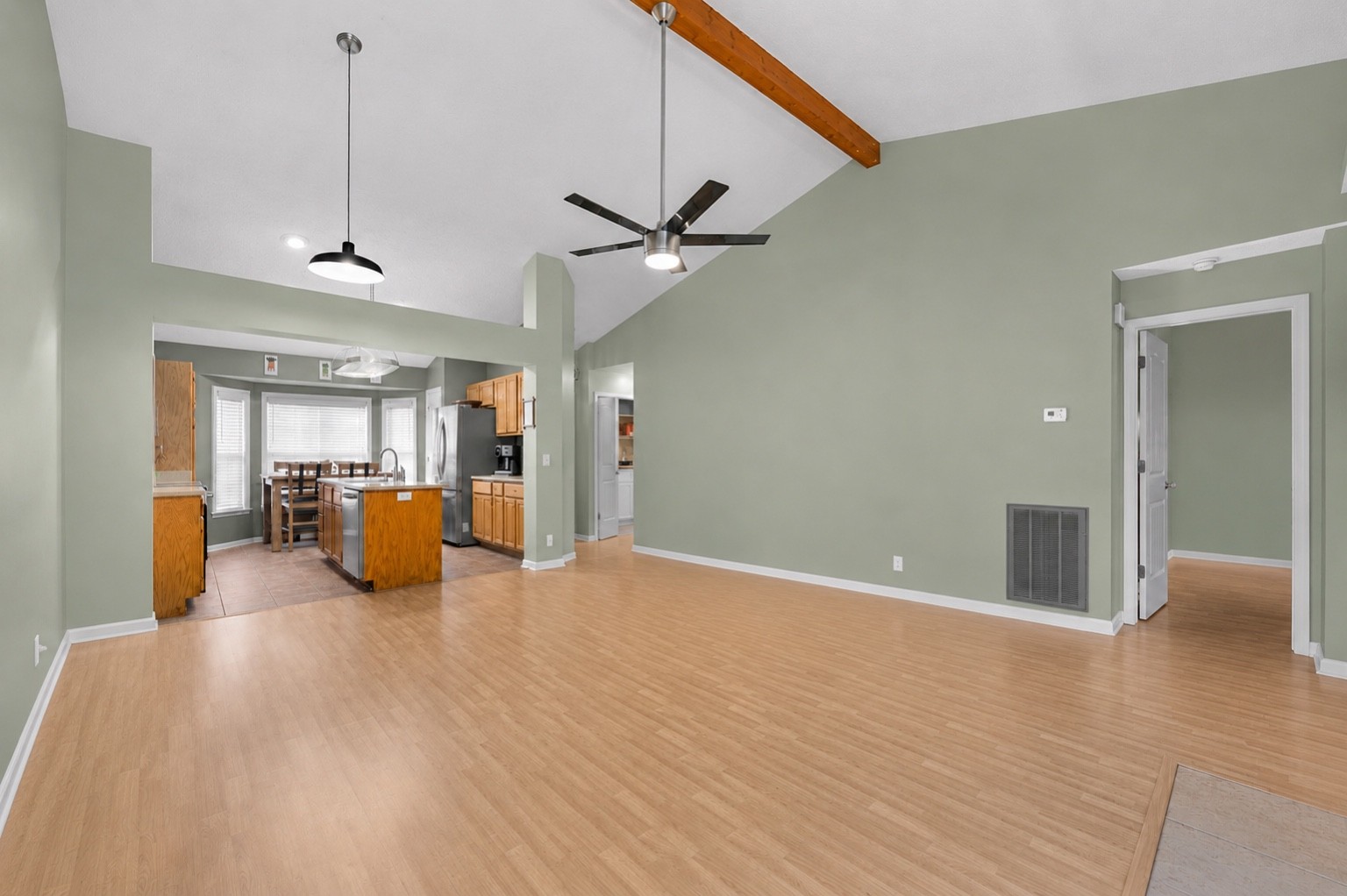 121 Agee Cir, E Property Photo 13