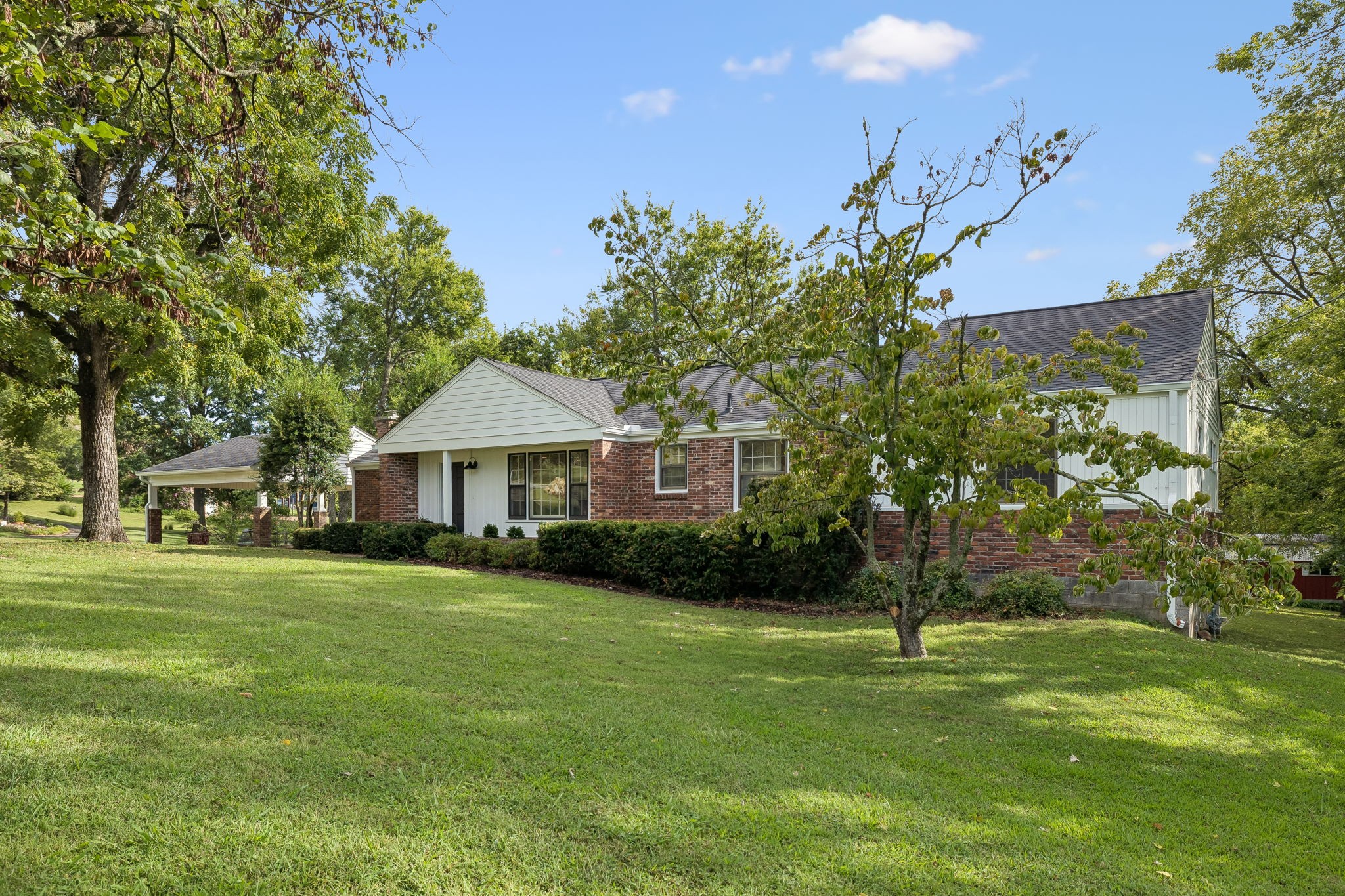 2809 Lincoya Dr Property Photo 1